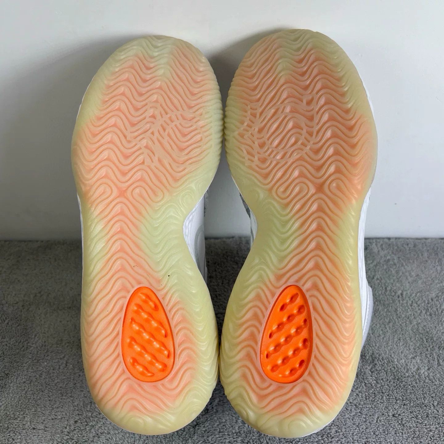 Nike Nike White Lowtop Sneakers 44.5 Men Size US 11 / EU 44 - 5 Thumbnail
