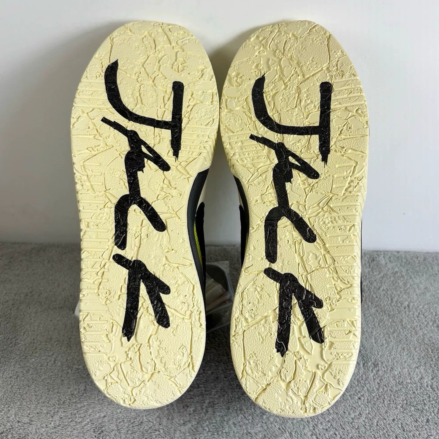 Nike Nike Yellow Lowtop Sneakers 44.5 Men Size US 11 / EU 44 - 5 Thumbnail