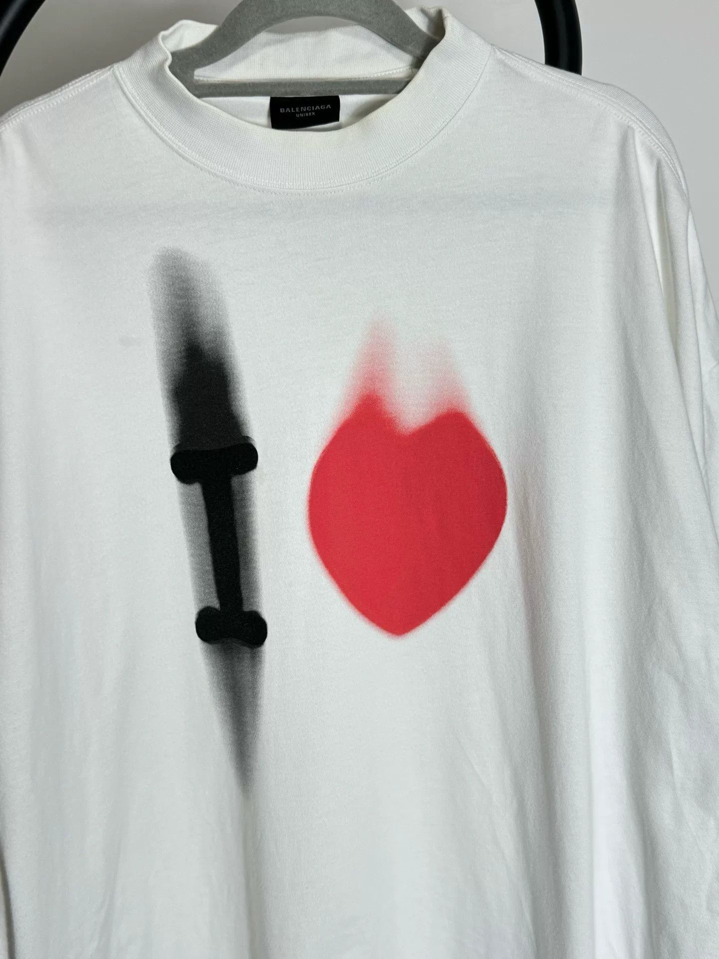 Balenciaga Balenciaga Printed White T-Shirt XS Men Size US XS / EU 42 / 0 - 2 Thumbnail