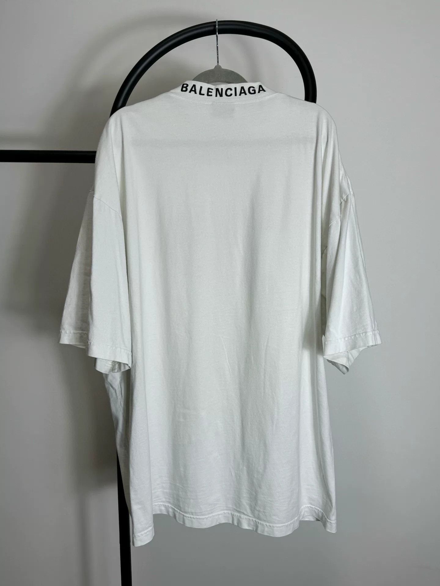 Balenciaga Balenciaga Printed White T-Shirt XS Men Size US XS / EU 42 / 0 - 3 Thumbnail