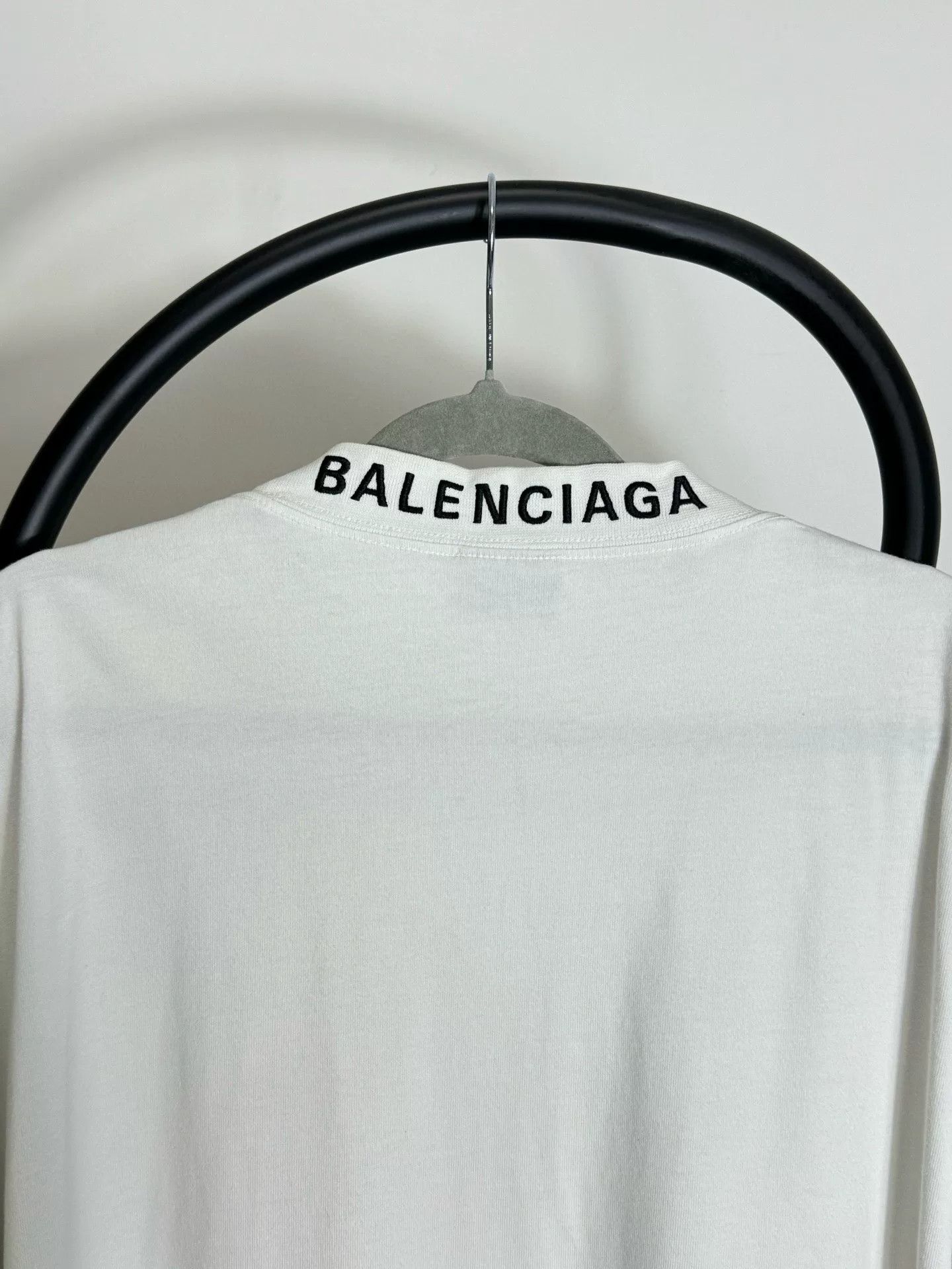 Balenciaga Balenciaga Printed White T-Shirt XS Men Size US XS / EU 42 / 0 - 4 Thumbnail