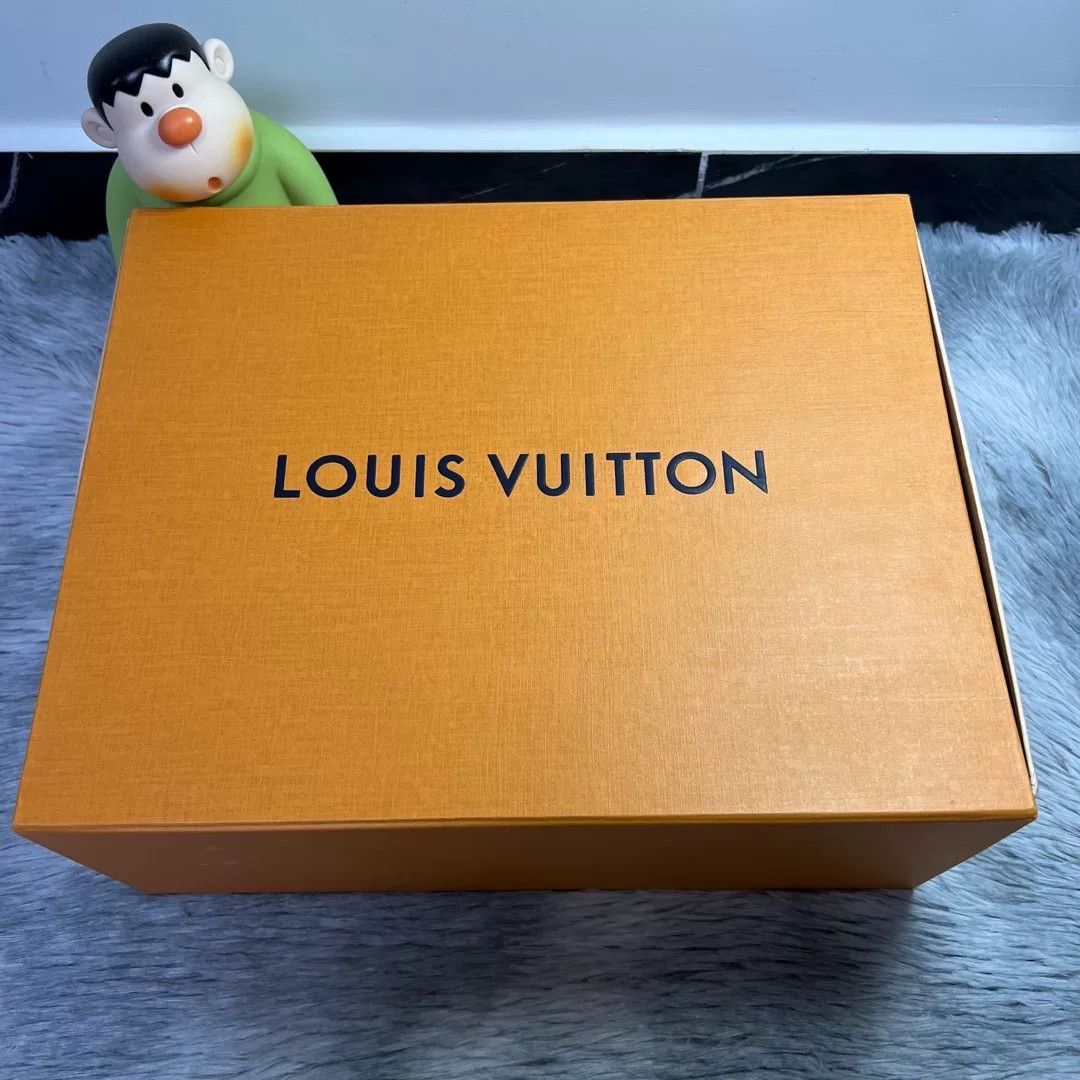 Louis Vuitton Louis Vuitton Training Green Lowtop Sneakers 42 Men Size US 9 / EU 42 - 9 Thumbnail