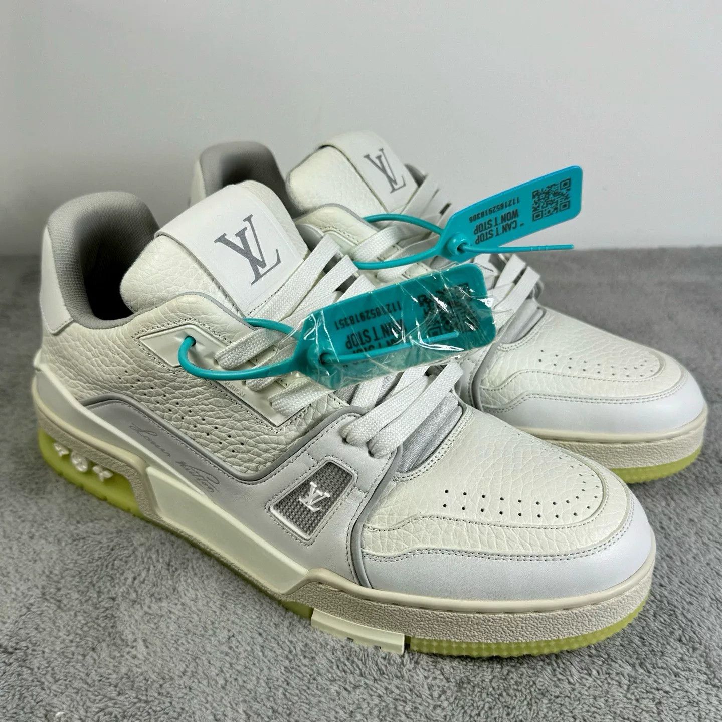 Louis Vuitton Louis Vuitton Training White Lowtop Sneakers 40 Men Size US 7.5 / EU 40-41 - 3 Thumbnail