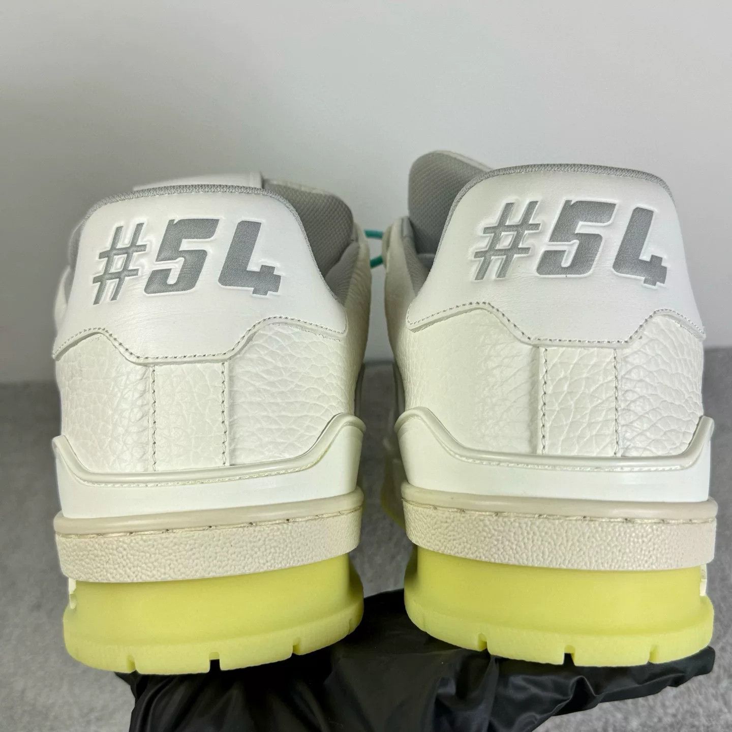 Louis Vuitton Louis Vuitton Training White Lowtop Sneakers 40 Men Size US 7.5 / EU 40-41 - 6 Thumbnail