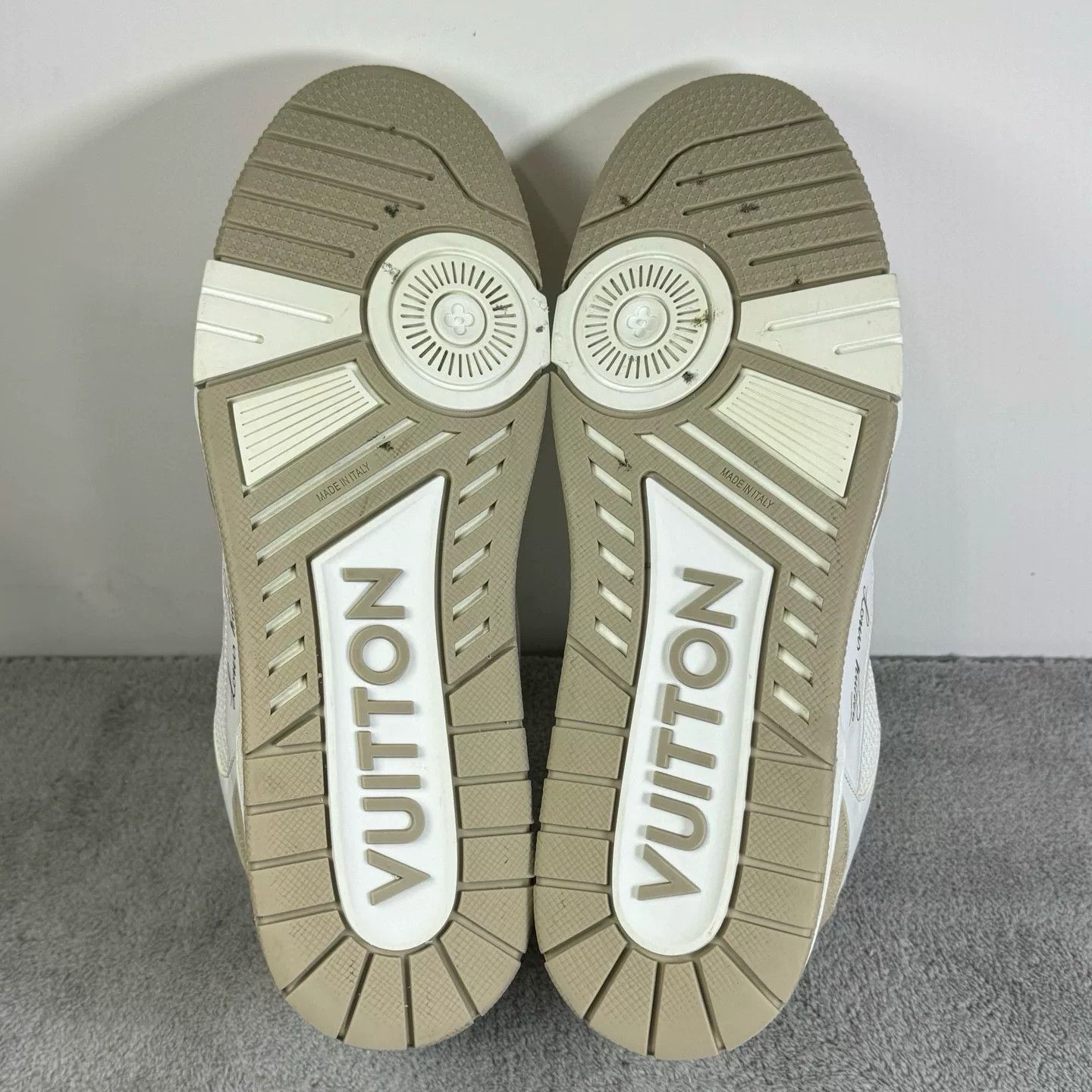 Louis Vuitton Louis Vuitton Training Beige Lowtop Sneakers 44 Men Size US 10.5 / EU 43-44 - 5 Thumbnail
