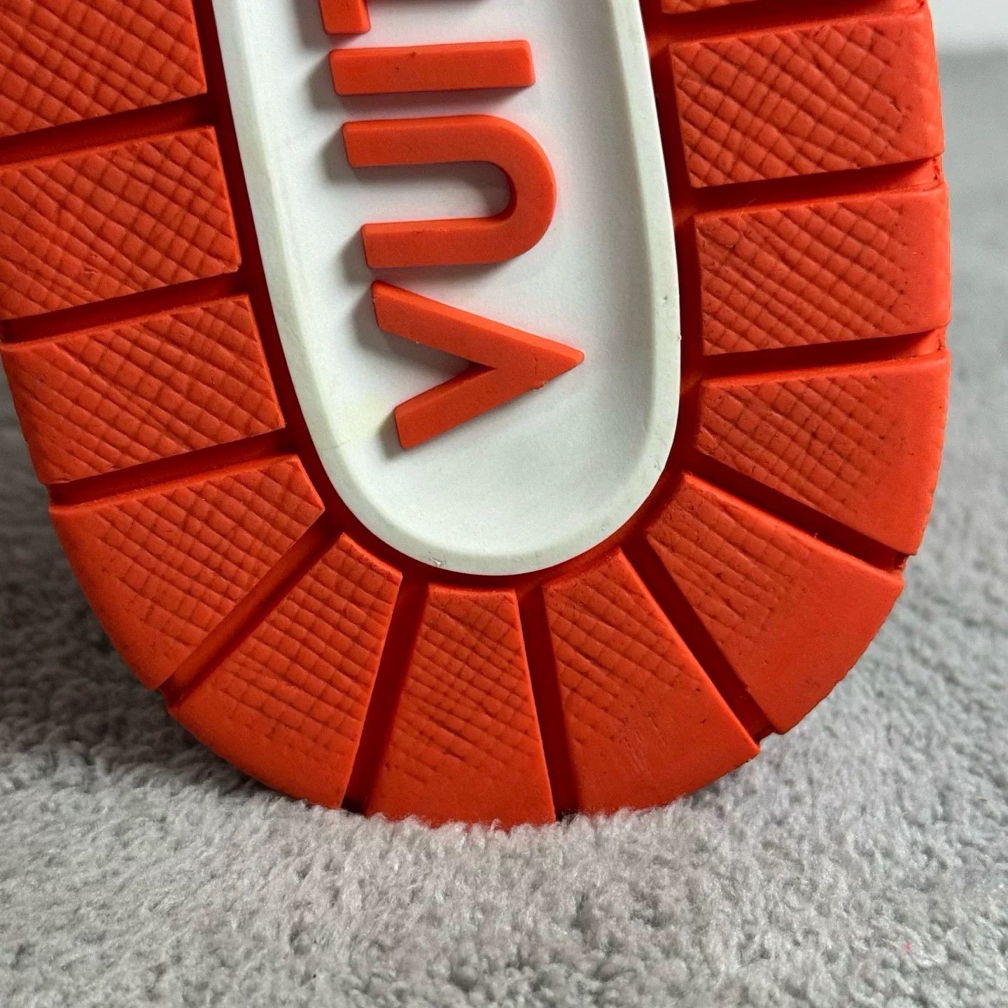Louis Vuitton Louis Vuitton Training White Lowtop Sneakers 41 Men Size US 8.5 / EU 41-42 - 6 Thumbnail