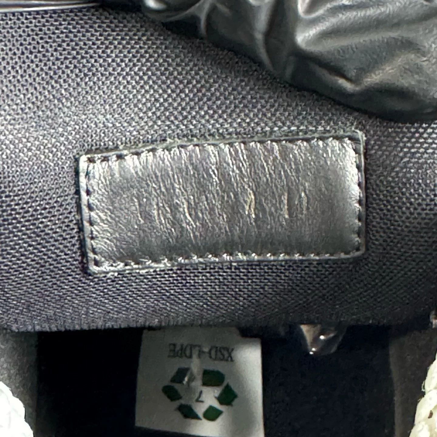Louis Vuitton Louis Vuitton Training Black Lowtop Sneakers 44 Men Size US 10.5 / EU 43-44 - 9 Thumbnail