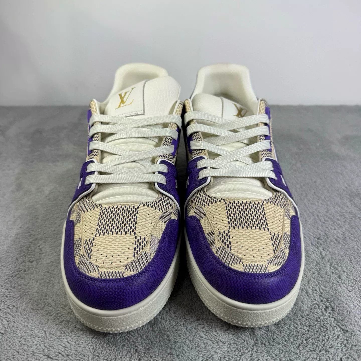 Louis Vuitton Louis Vuitton Training Gold Lowtop Sneakers 42 Men Size US 9 / EU 42 - 2 Thumbnail
