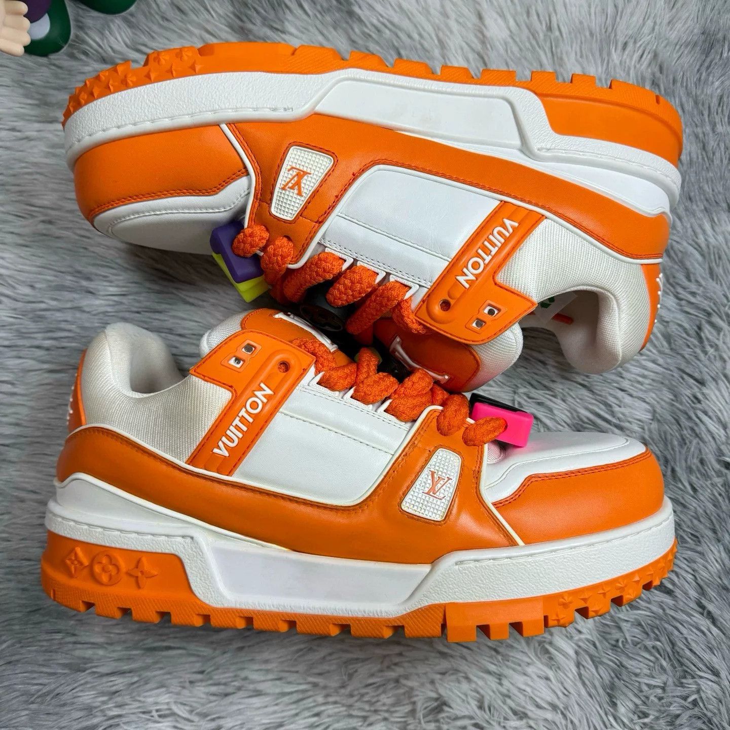 Louis Vuitton Louis Vuitton Training White Lowtop Sneakers 44 Men Size US 10.5 / EU 43-44 - 3 Thumbnail