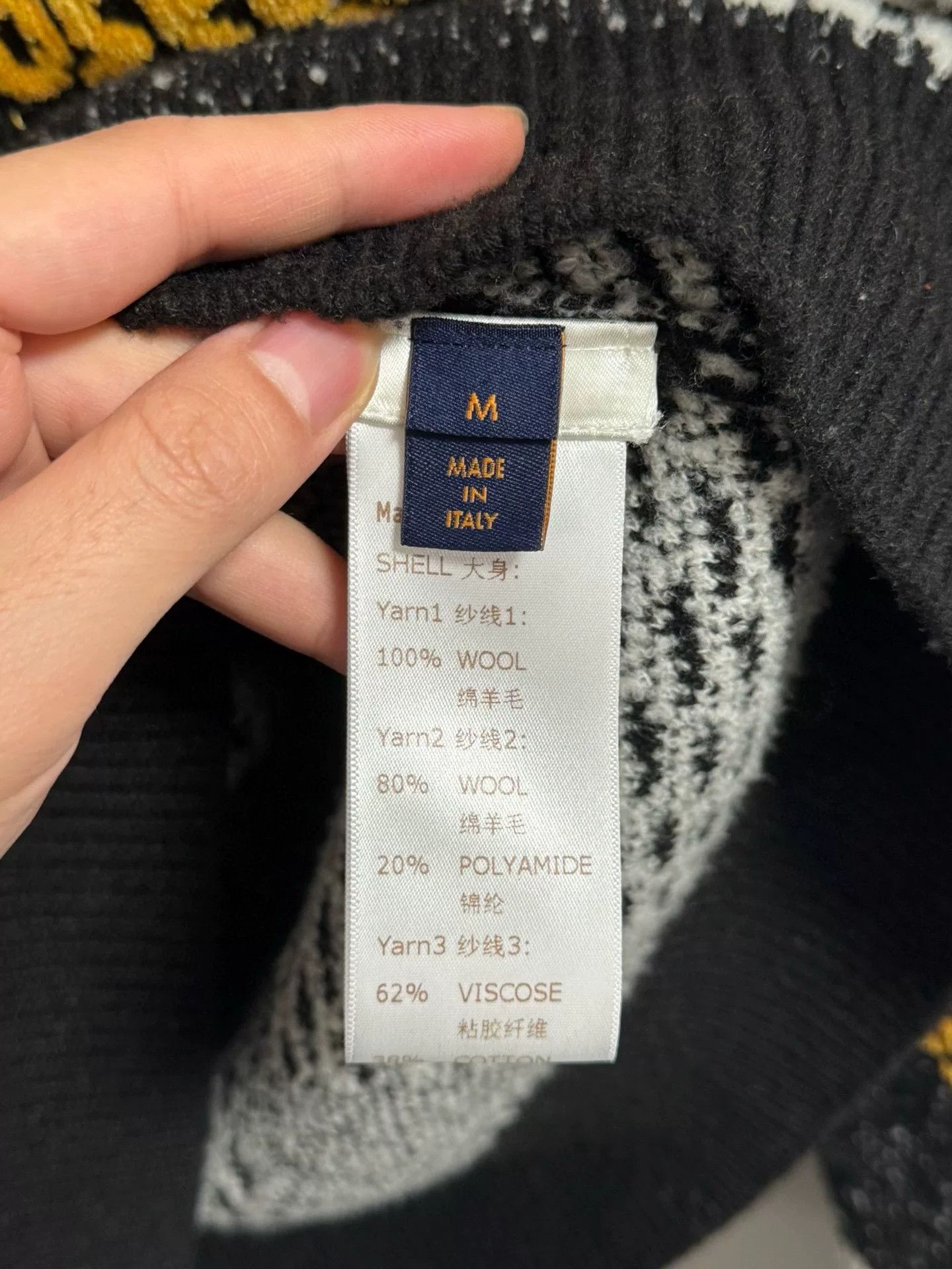 Louis Vuitton Louis Vuitton Multi Sweater M Men Size US M / EU 48-50 / 2 - 5 Thumbnail