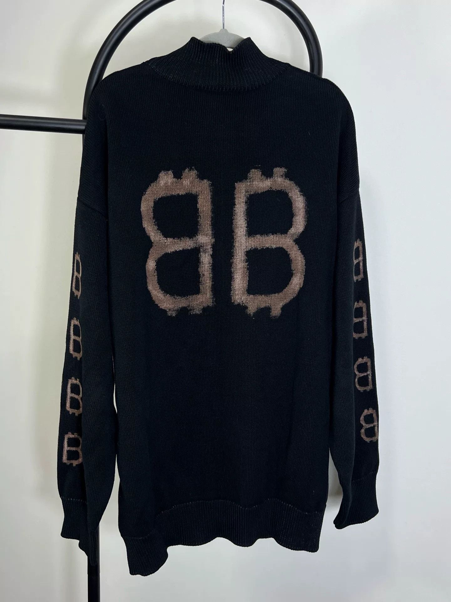 Balenciaga Balenciaga Printed Black Sweater S Men Size US S / EU 44-46 / 1 - 4 Thumbnail