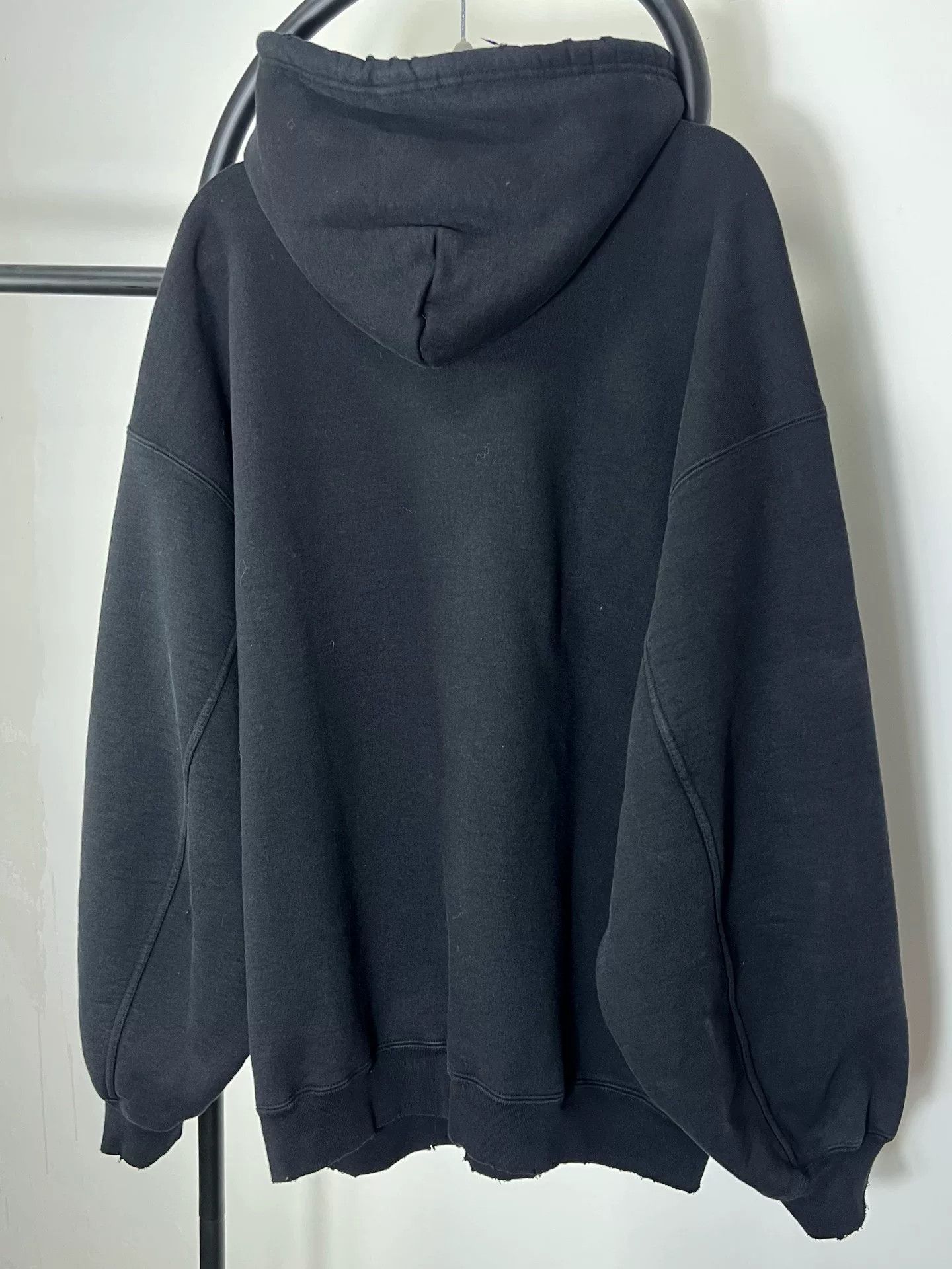 Balenciaga Balenciaga Printed Black Hoodie M Men Size US M / EU 48-50 / 2 - 4 Thumbnail