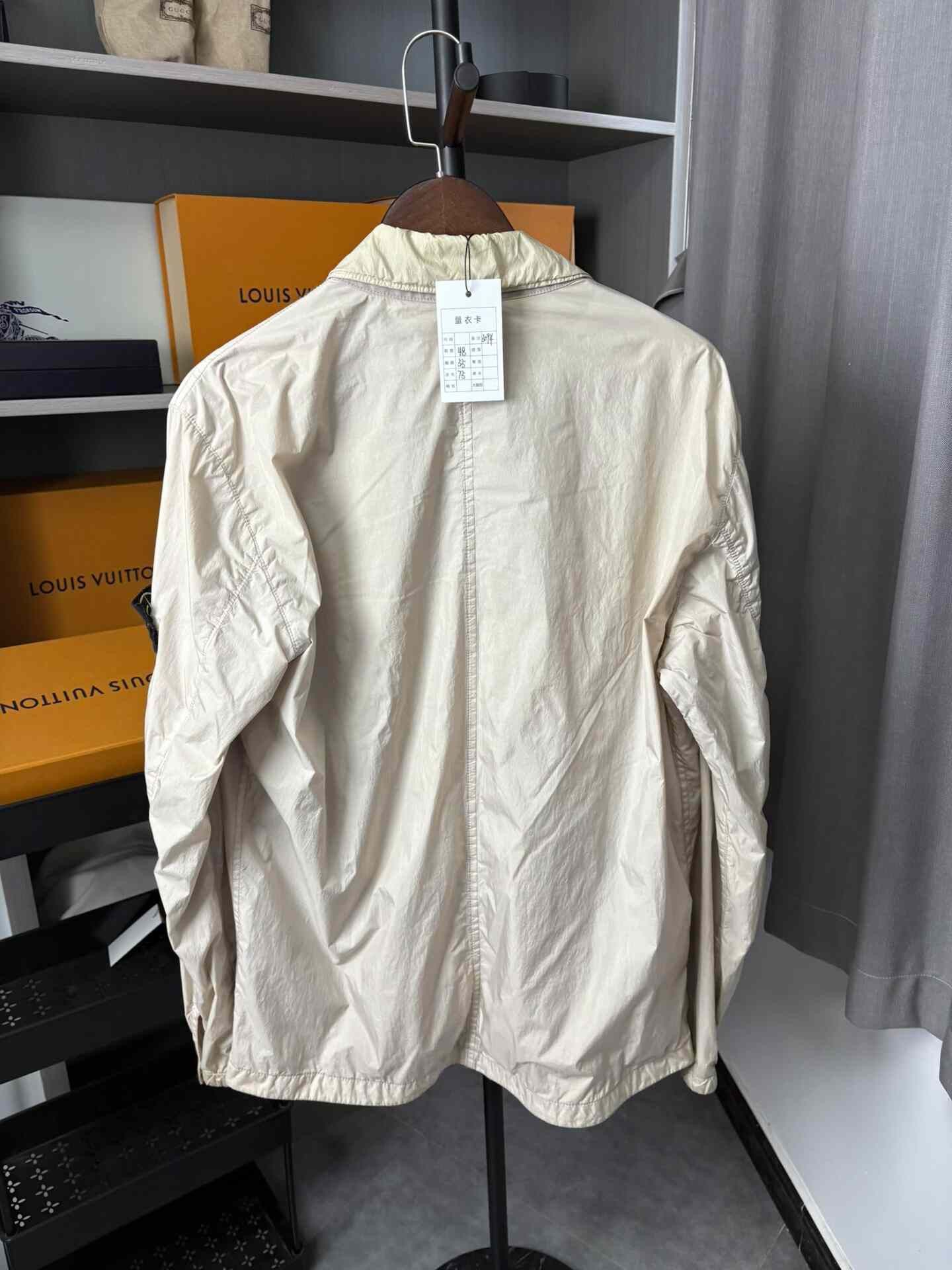 Stone Island Stone Island Nylon Light Jacket L Men Size US L / EU 52-54 / 3 - 5 Thumbnail