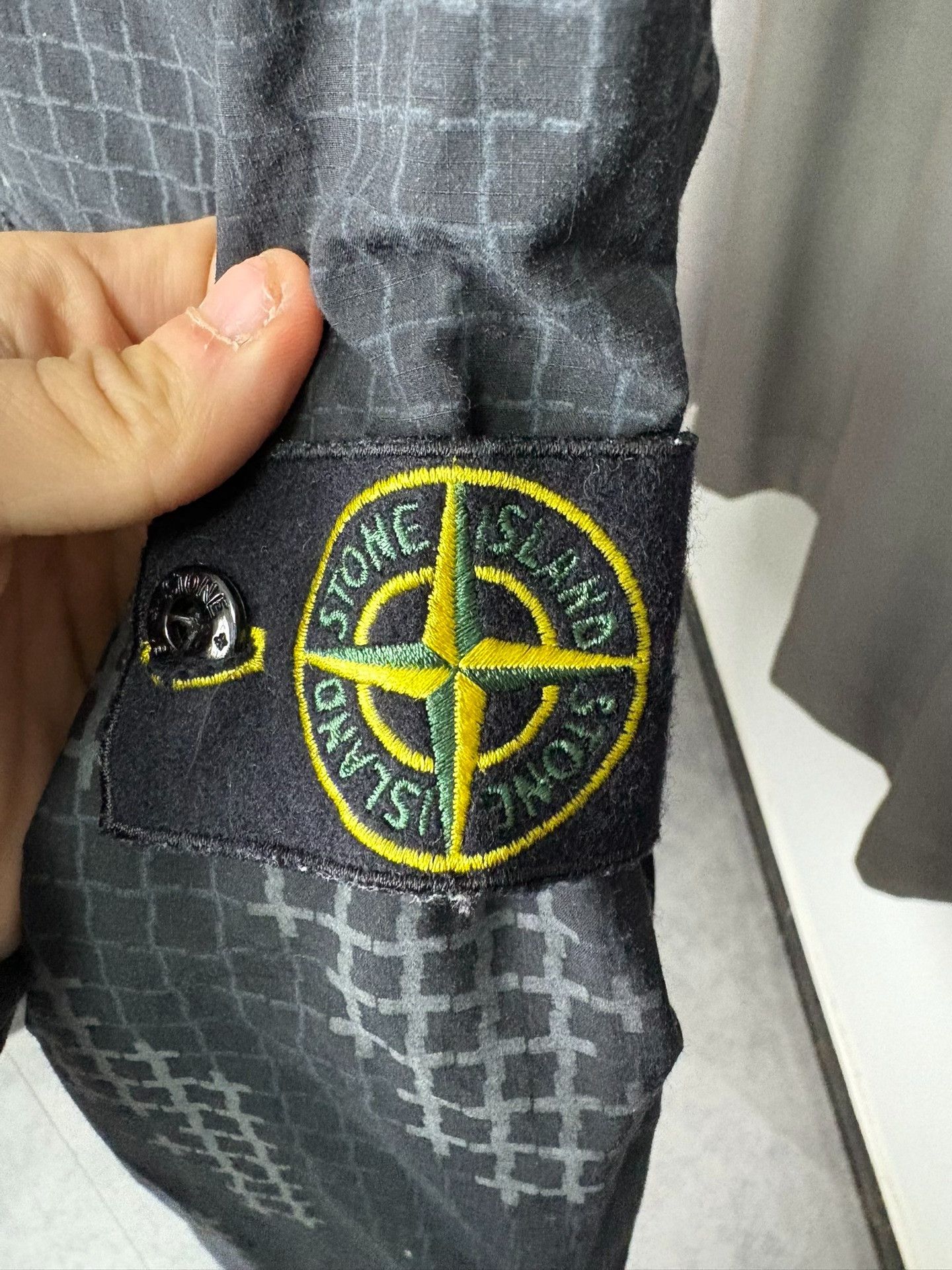 Stone Island Stone Island Printed Black Light Jacket S Men Size US S / EU 44-46 / 1 - 4 Thumbnail