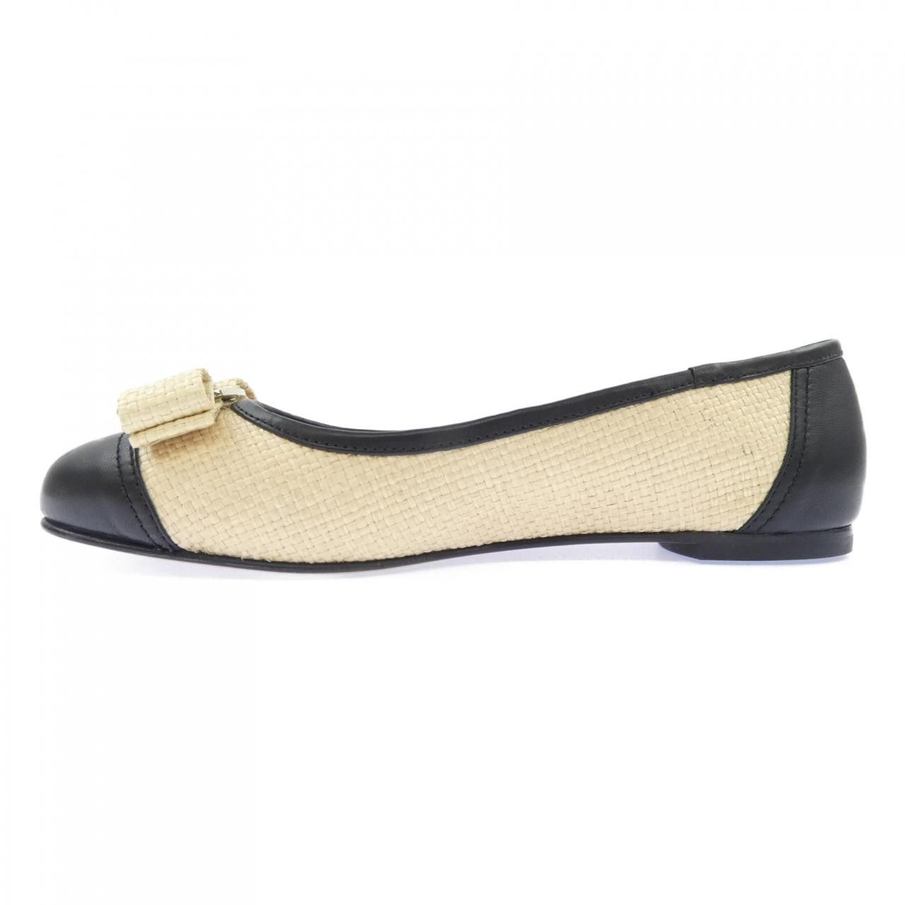 Salvatore Ferragamo Salvatore Ferragamo Salvatore Ferragamo VARINA Pumps Leather Shoes VARINA DUTY FREE for USA Size ONE SIZE - 2 Thumbnail