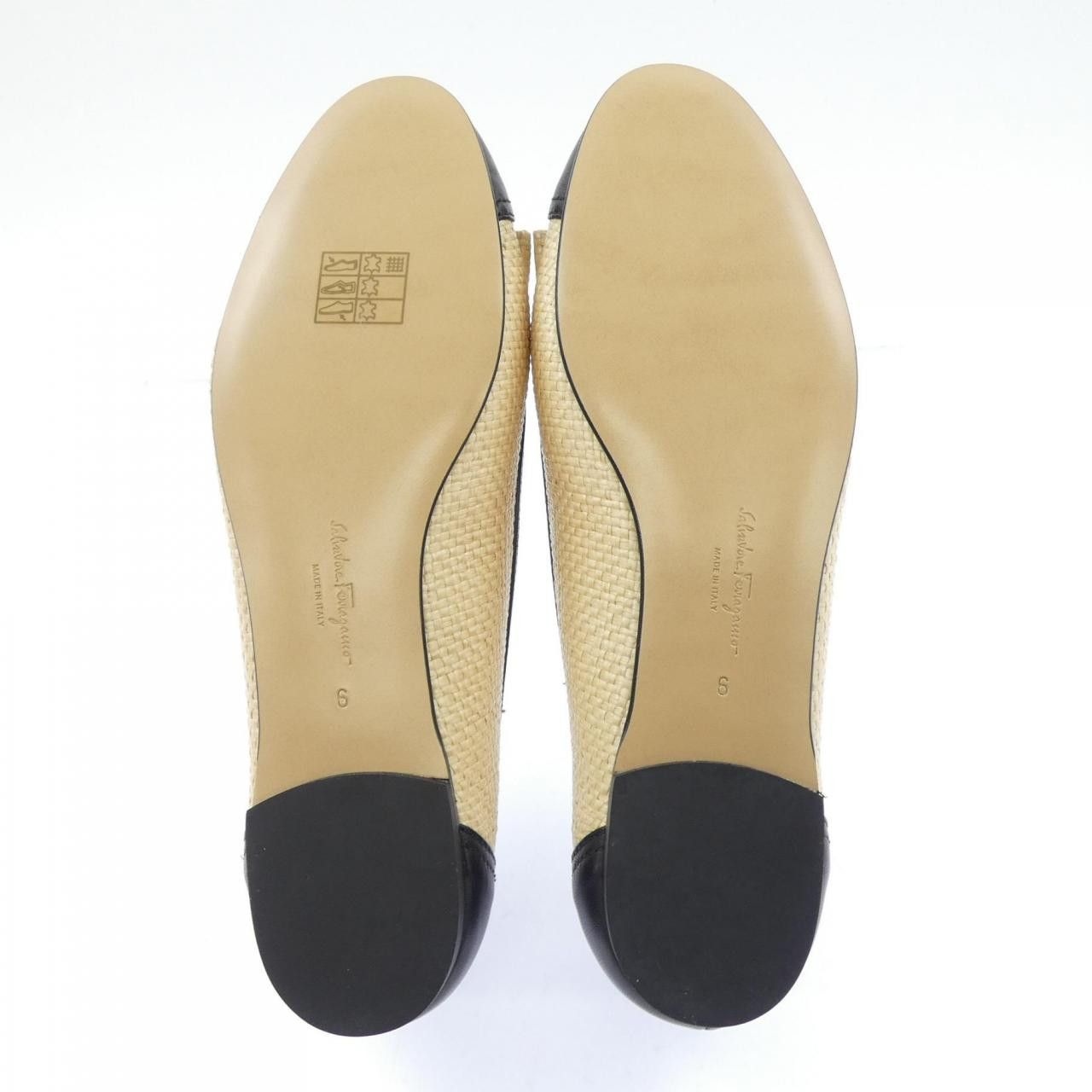 Salvatore Ferragamo Salvatore Ferragamo Salvatore Ferragamo VARINA Pumps Leather Shoes VARINA DUTY FREE for USA Size ONE SIZE - 4 Thumbnail