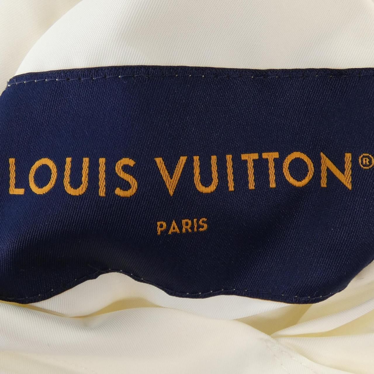 Louis Vuitton Louis Vuitton Louis Vuitton Monogram Reversible Nylon Jacket Textile Outerwear HRB47WMO6 DUTY FREE for USA Size ONE SIZE - 4 Thumbnail