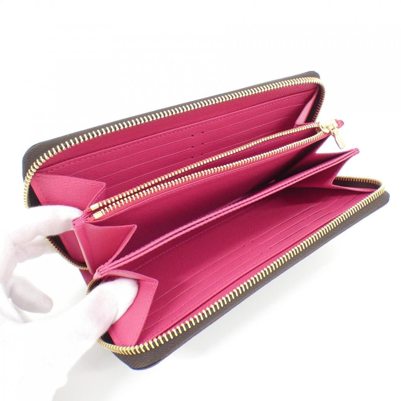 Louis Vuitton Louis Vuitton Louis Vuitton Monogram Long Wallet Limited Textile Long Wallet M69750 DUTY FREE for USA Size ONE SIZE - 5 Thumbnail
