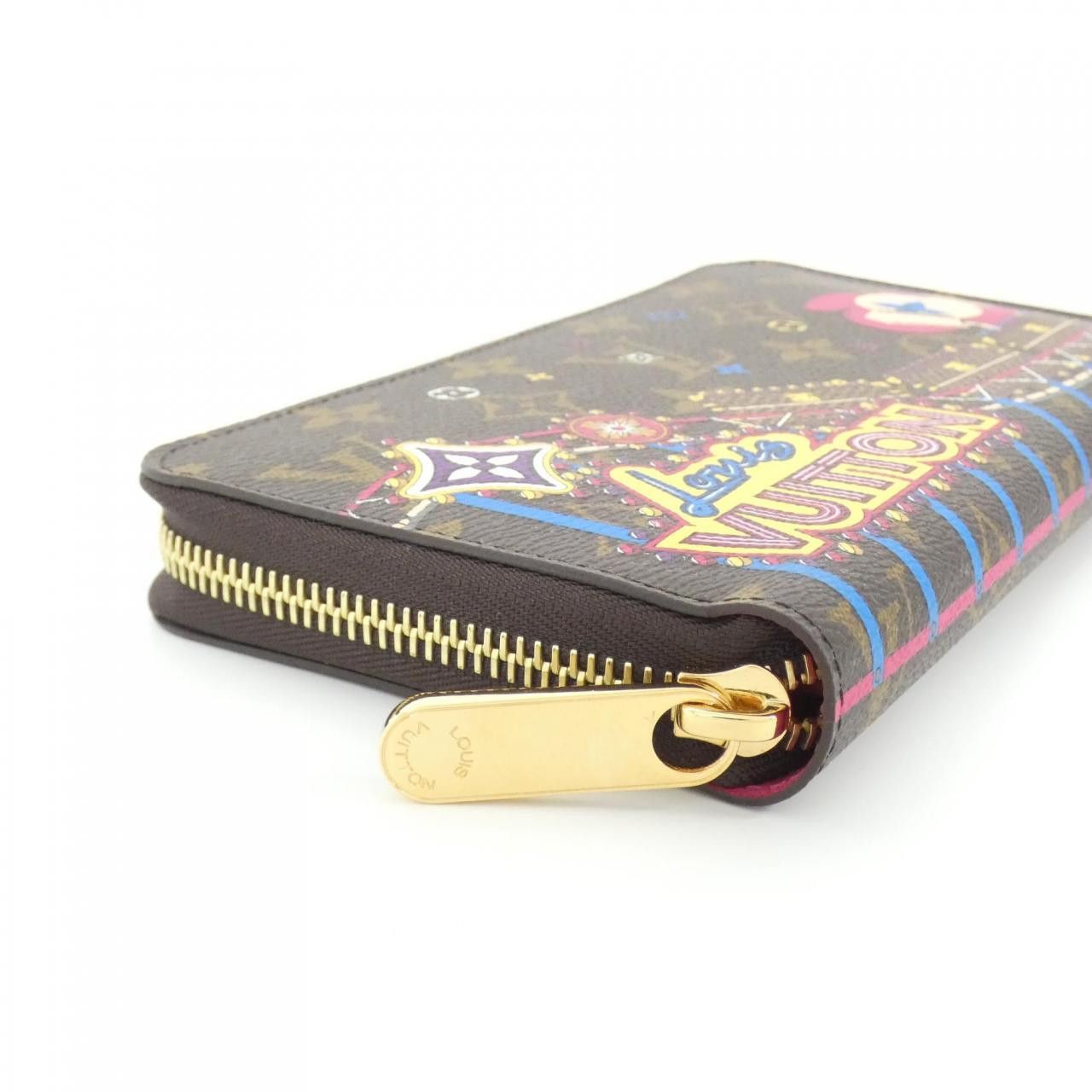 Louis Vuitton Louis Vuitton Louis Vuitton Monogram Long Wallet Limited Textile Long Wallet M69750 DUTY FREE for USA Size ONE SIZE - 4 Thumbnail
