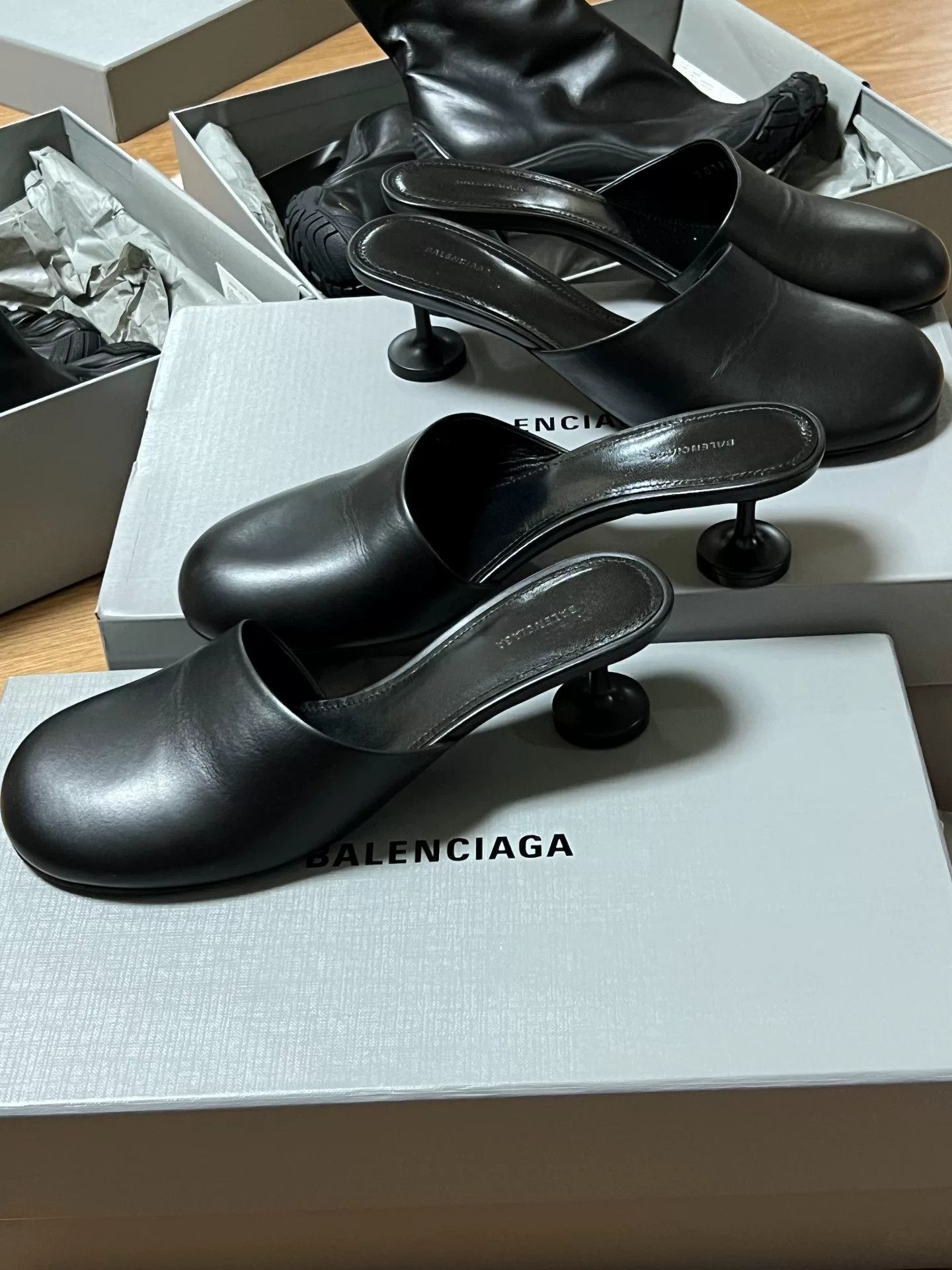 Balenciaga Balenciaga Women's Heeled Leather Mules Size US 5 / IT 35 - 2 Thumbnail