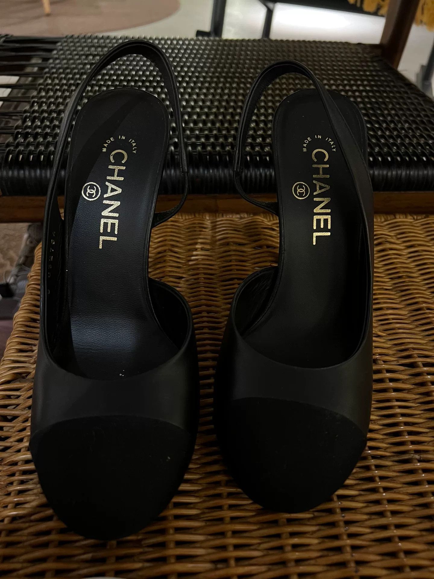 Chanel Chanel Pearl High Heels Size 37.5 Size US 6.5 / IT 36.5 - 3 Thumbnail