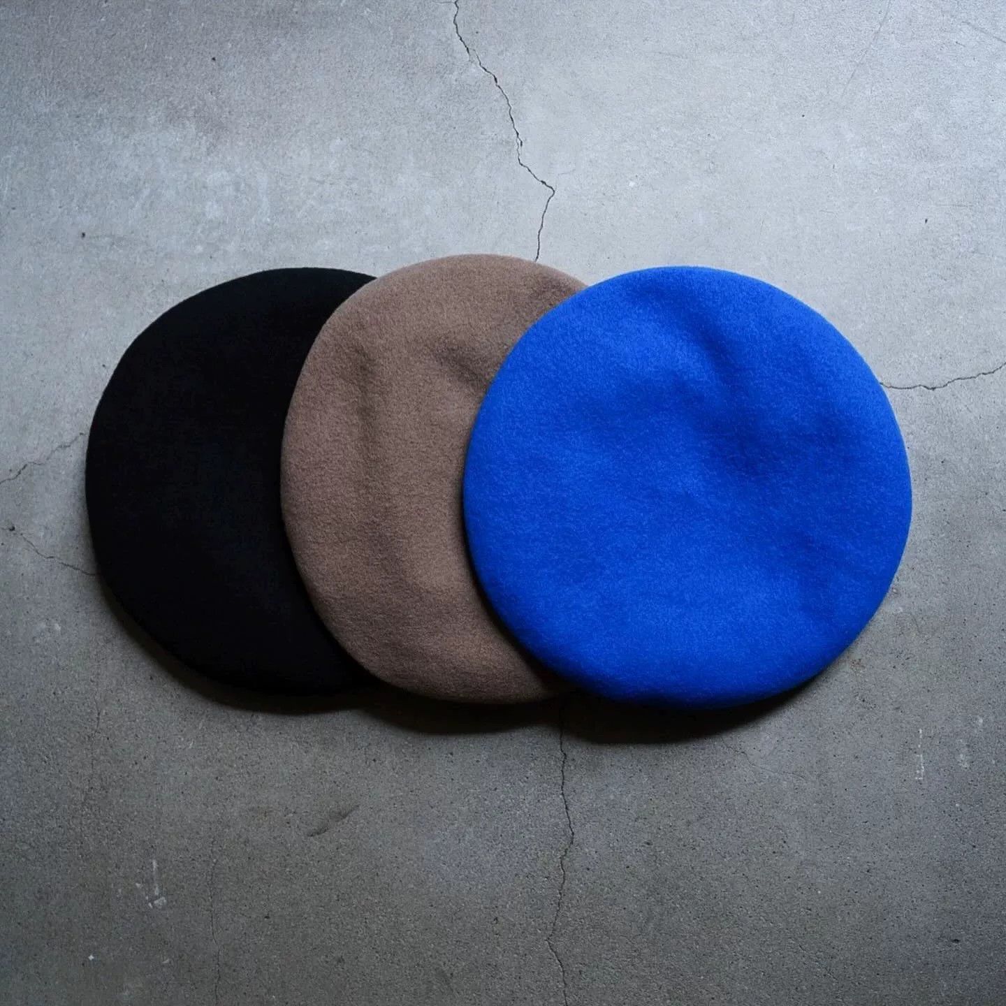 THE H.W.DOG&CO. H.W.DOG Wool Round-Top Beret Japan Made Size ONE SIZE - 3 Thumbnail