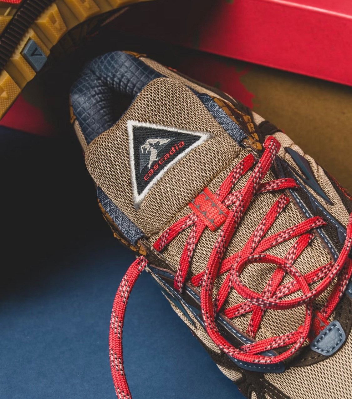 Brooks Brooks x Staple Cascadia 1 Size US 9 / EU 42 - 3 Thumbnail