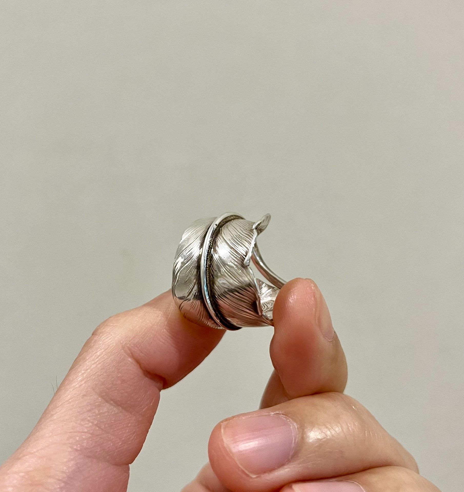 Larry Smith Larry Smith Feather Silver Ring Size ONE SIZE - 6 Thumbnail