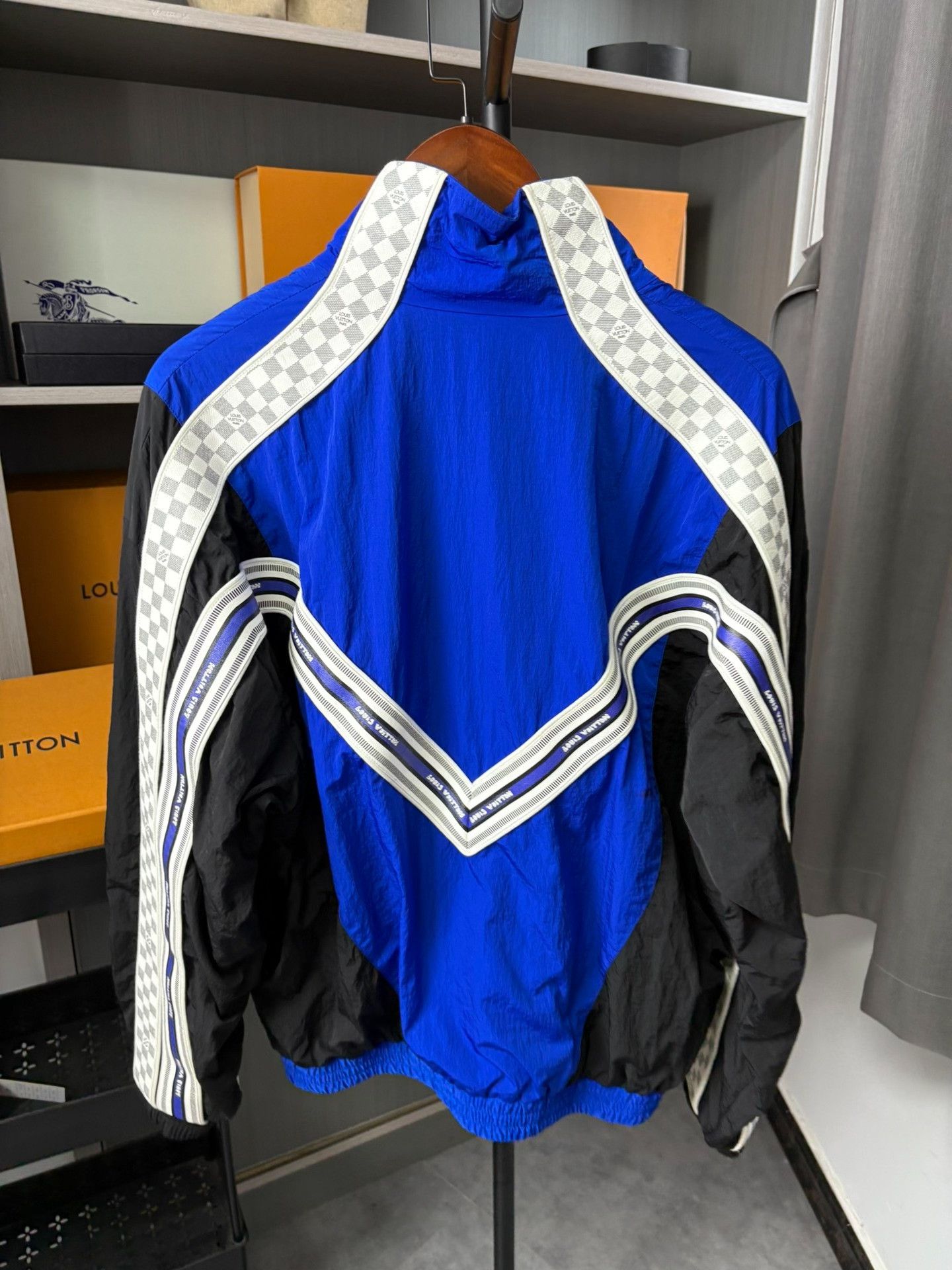 Louis Vuitton Louis Vuitton Patchwork Blue Light Jacket L Men Size US L / EU 52-54 / 3 - 3 Thumbnail