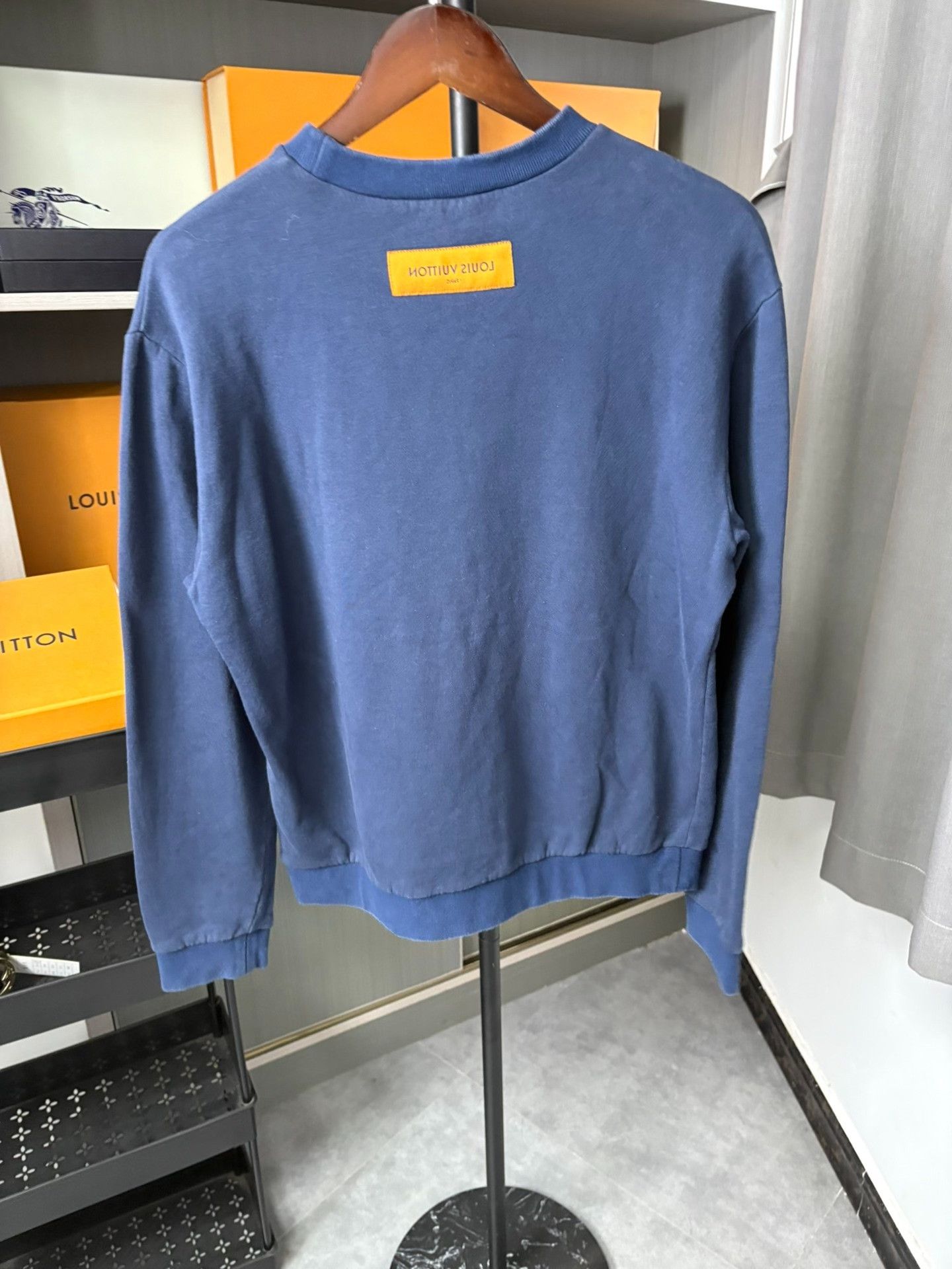 Louis Vuitton Louis Vuitton Embroidered Hoodie S Men Size US S / EU 44-46 / 1 - 4 Thumbnail