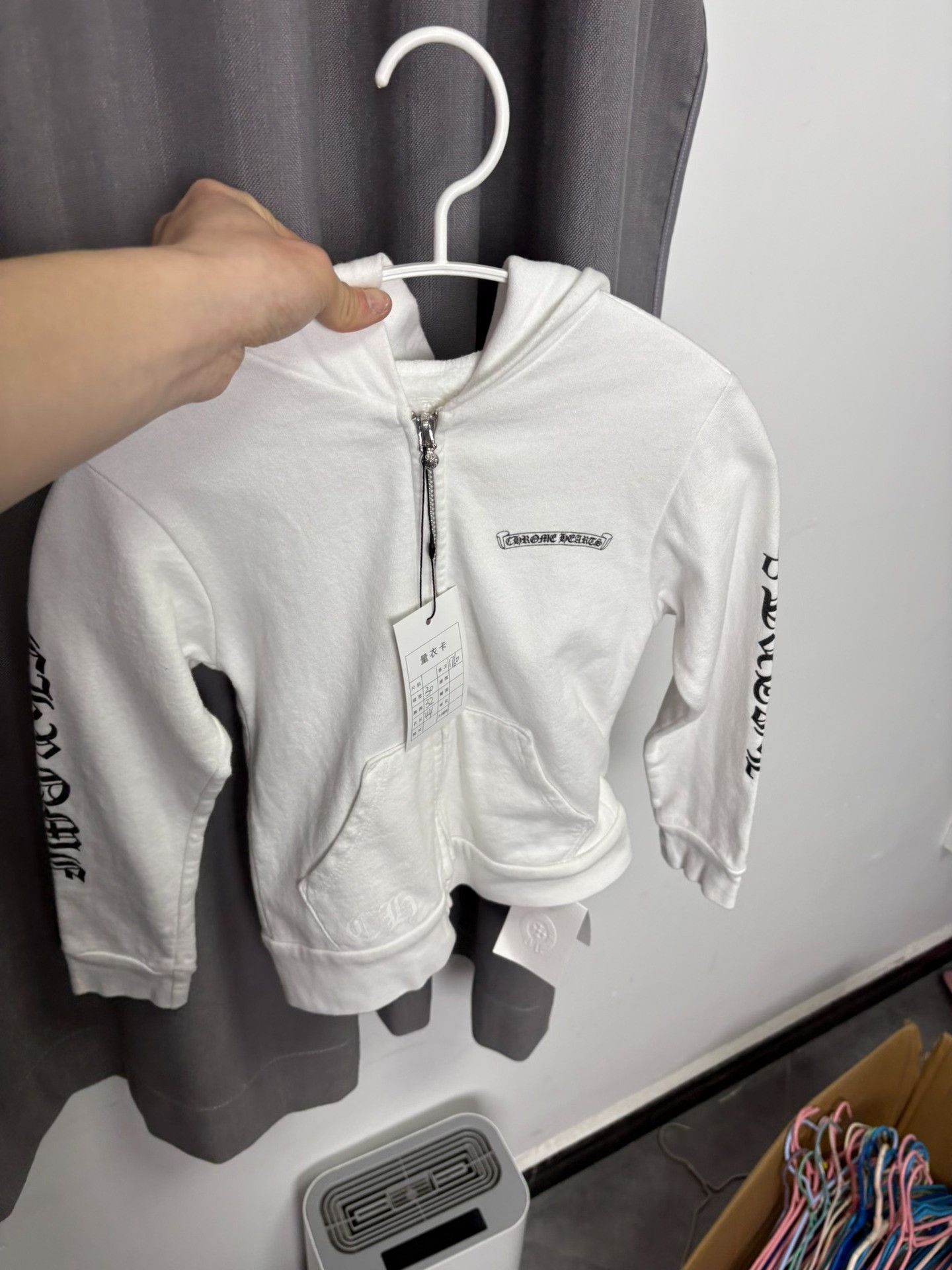 Chrome Hearts Chrome Hearts White Light Jacket L Men Size US L / EU 52-54 / 3 - 9 Thumbnail