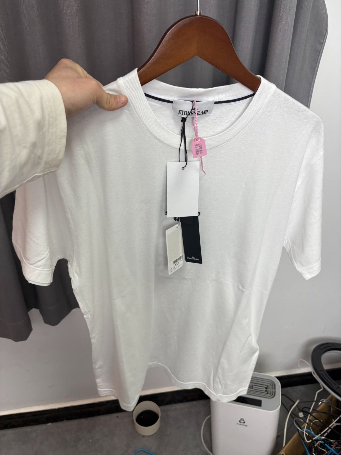 Stone Island Stone Island Printed White T-Shirt L Men Size US L / EU 52-54 / 3 - 6 Thumbnail