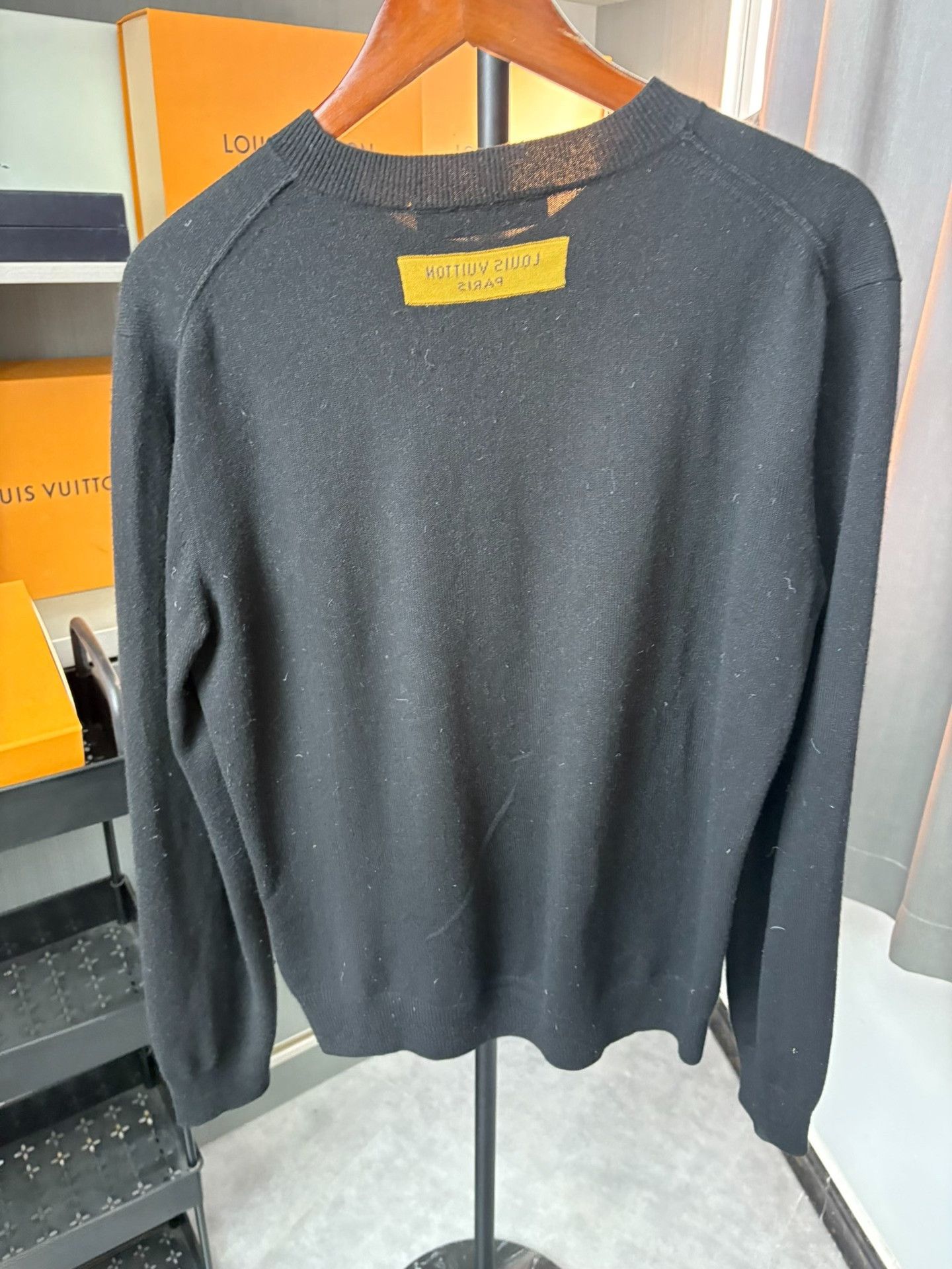 Louis Vuitton Louis Vuitton Black Sweater S Men Size US S / EU 44-46 / 1 - 3 Thumbnail