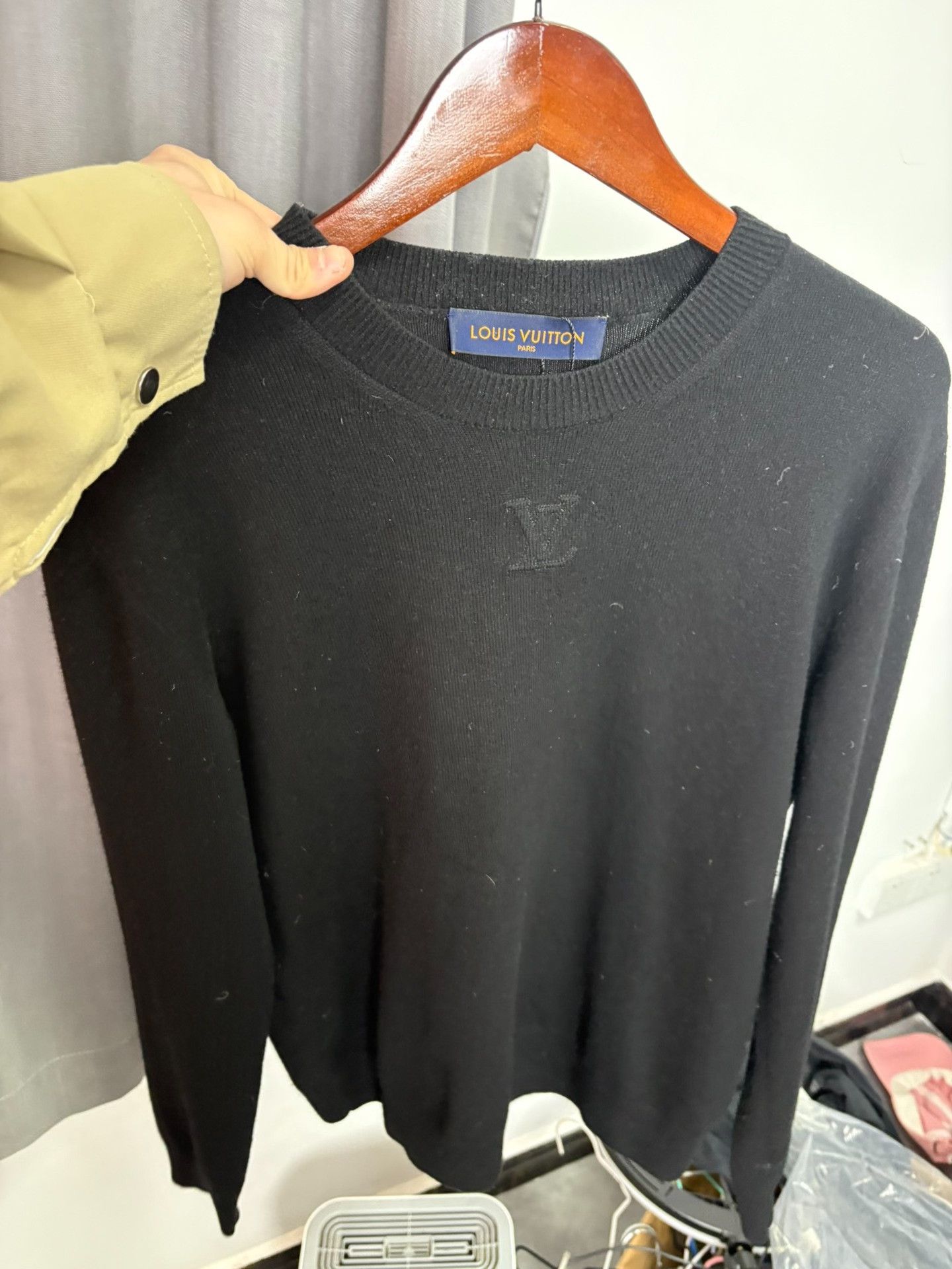 Louis Vuitton Louis Vuitton Black Sweater S Men Size US S / EU 44-46 / 1 - 6 Thumbnail
