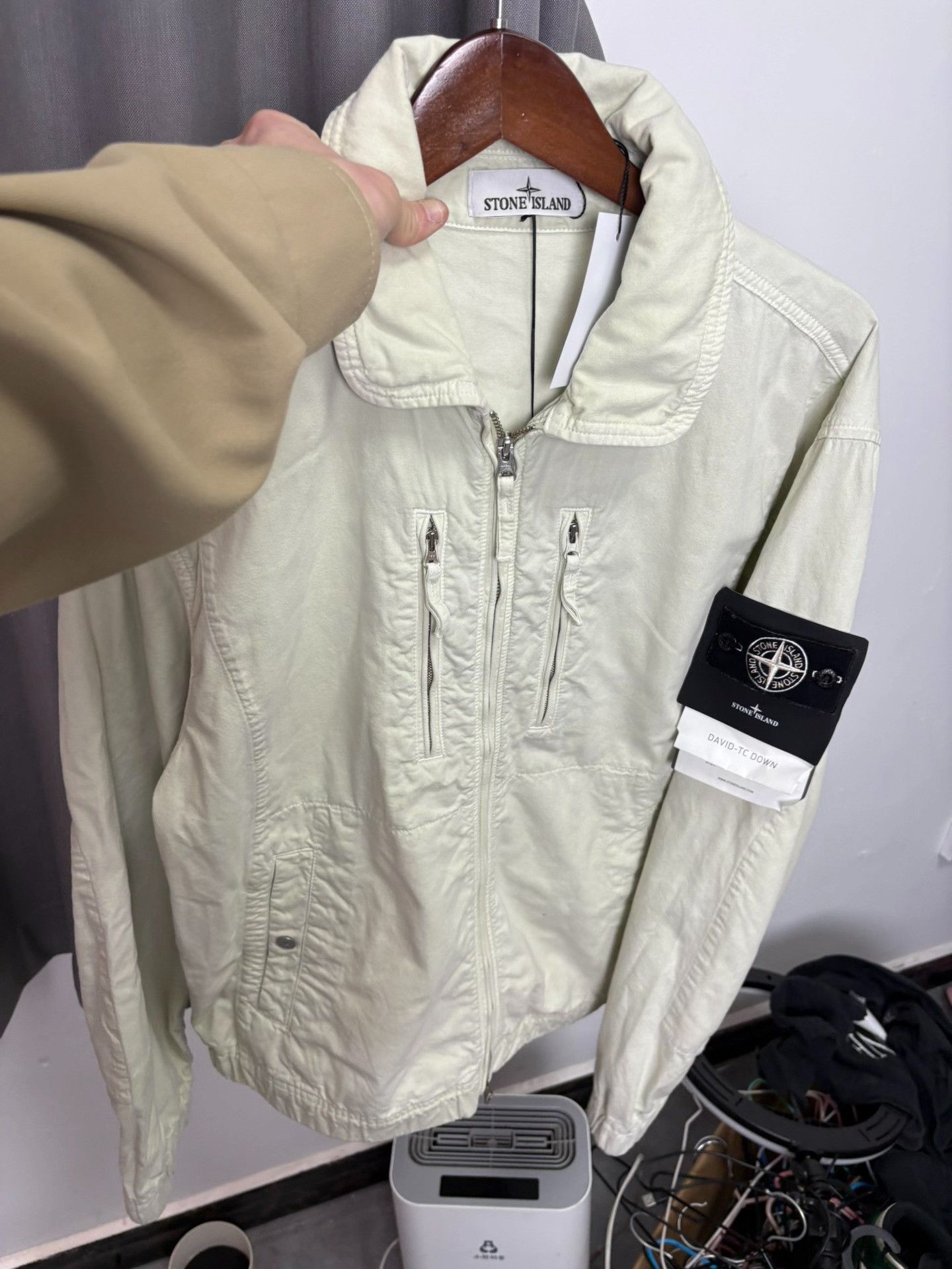 Stone Island Stone Island Limited White Light Jacket L Men Size US L / EU 52-54 / 3 - 7 Thumbnail