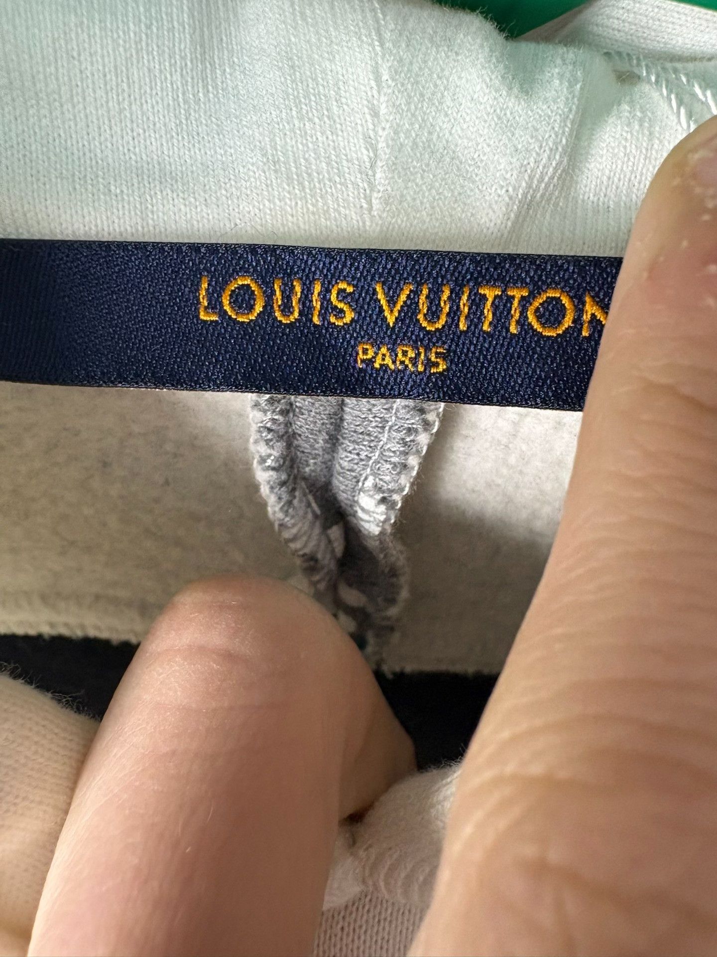 Louis Vuitton Louis Vuitton Multi Hoodie S Men Size US S / EU 44-46 / 1 - 2 Thumbnail