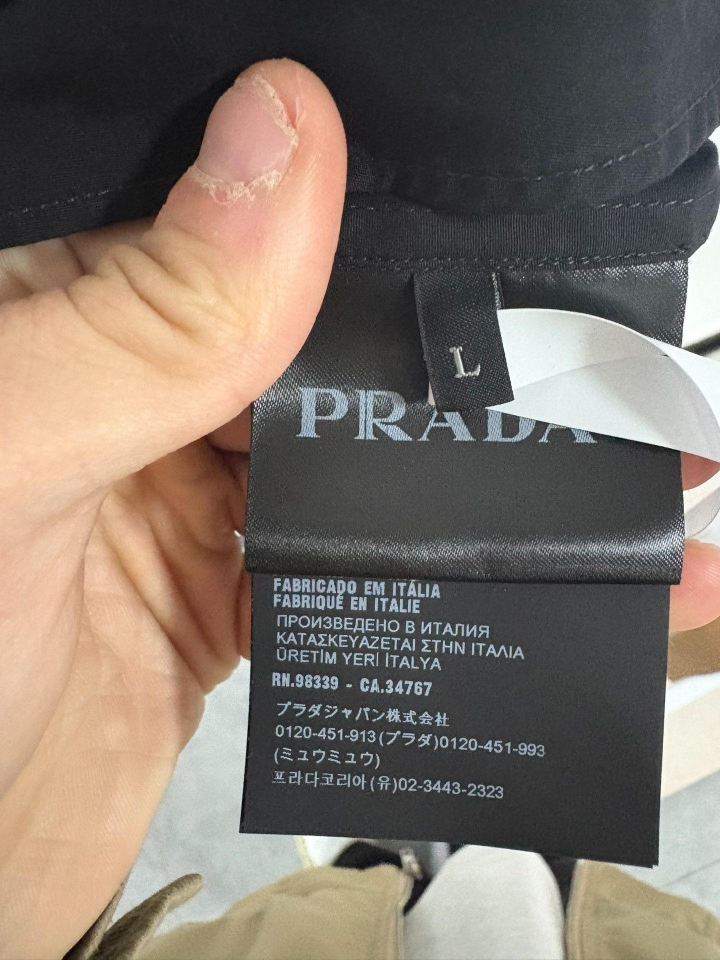 Prada Prada Black Shirt L Men Size US L / EU 52-54 / 3 - 6 Thumbnail