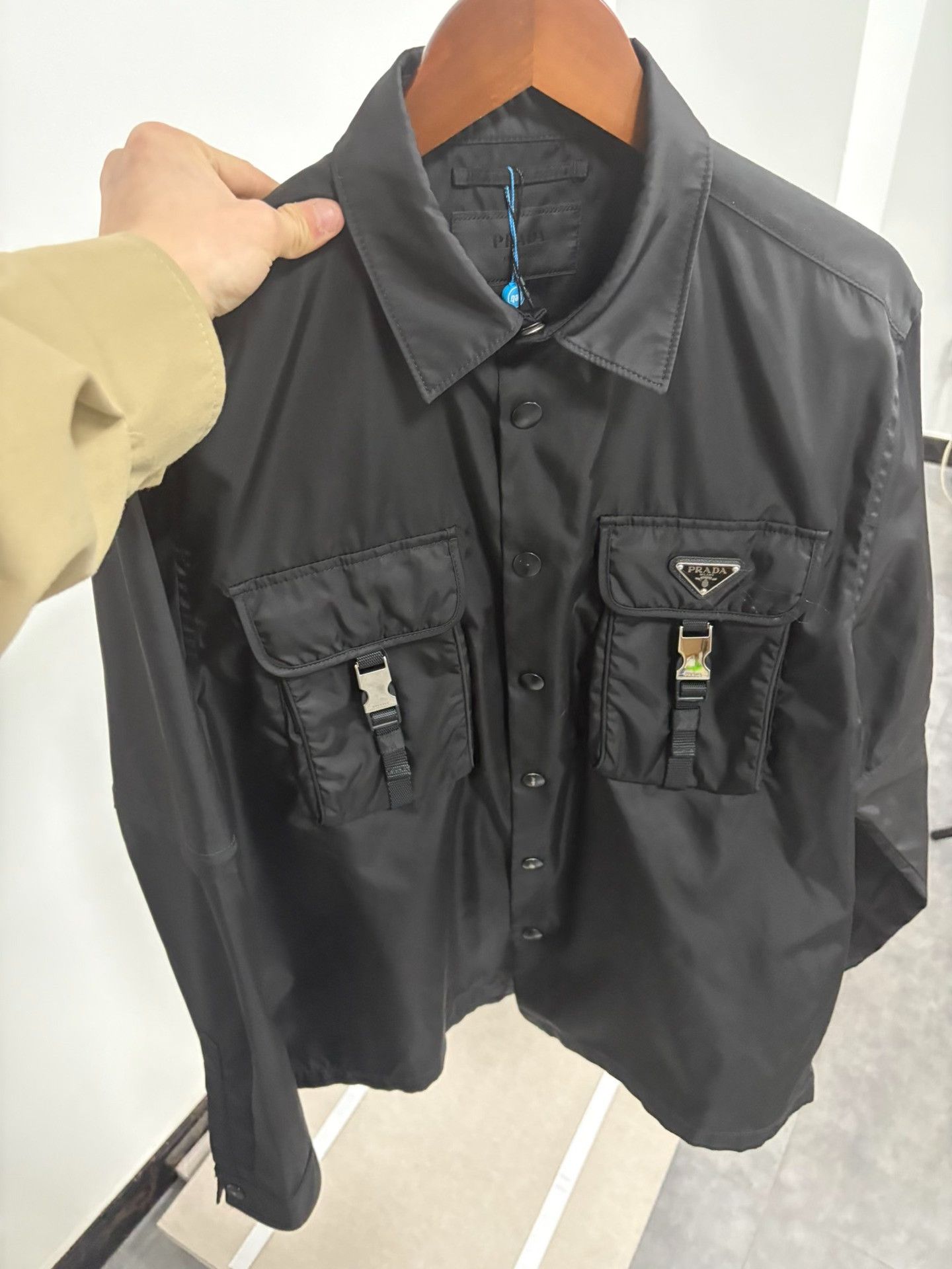 Prada Prada Nylon Black Shirt L Men Size US L / EU 52-54 / 3 - 7 Thumbnail