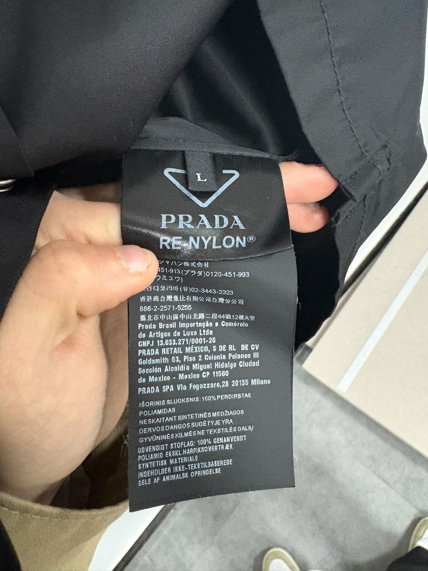 Prada Prada Nylon Black Shirt L Men Size US L / EU 52-54 / 3 - 6 Thumbnail