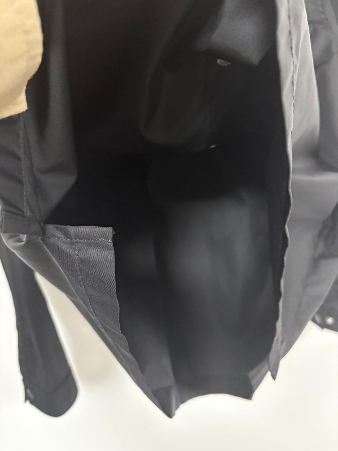 Prada Prada Nylon Black Shirt L Men Size US L / EU 52-54 / 3 - 5 Thumbnail