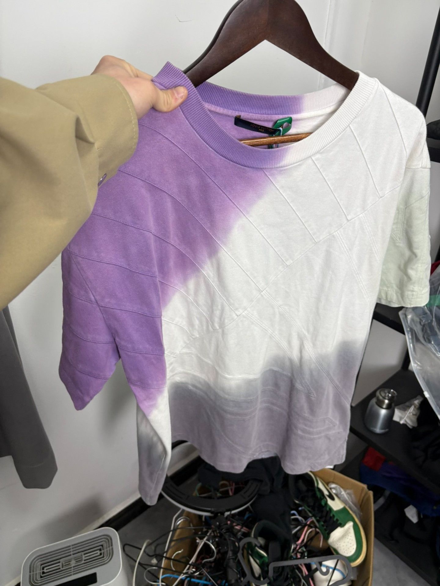 Louis Vuitton Louis Vuitton Tie-Dye Multi T-Shirt M Men Size US M / EU 48-50 / 2 - 6 Thumbnail