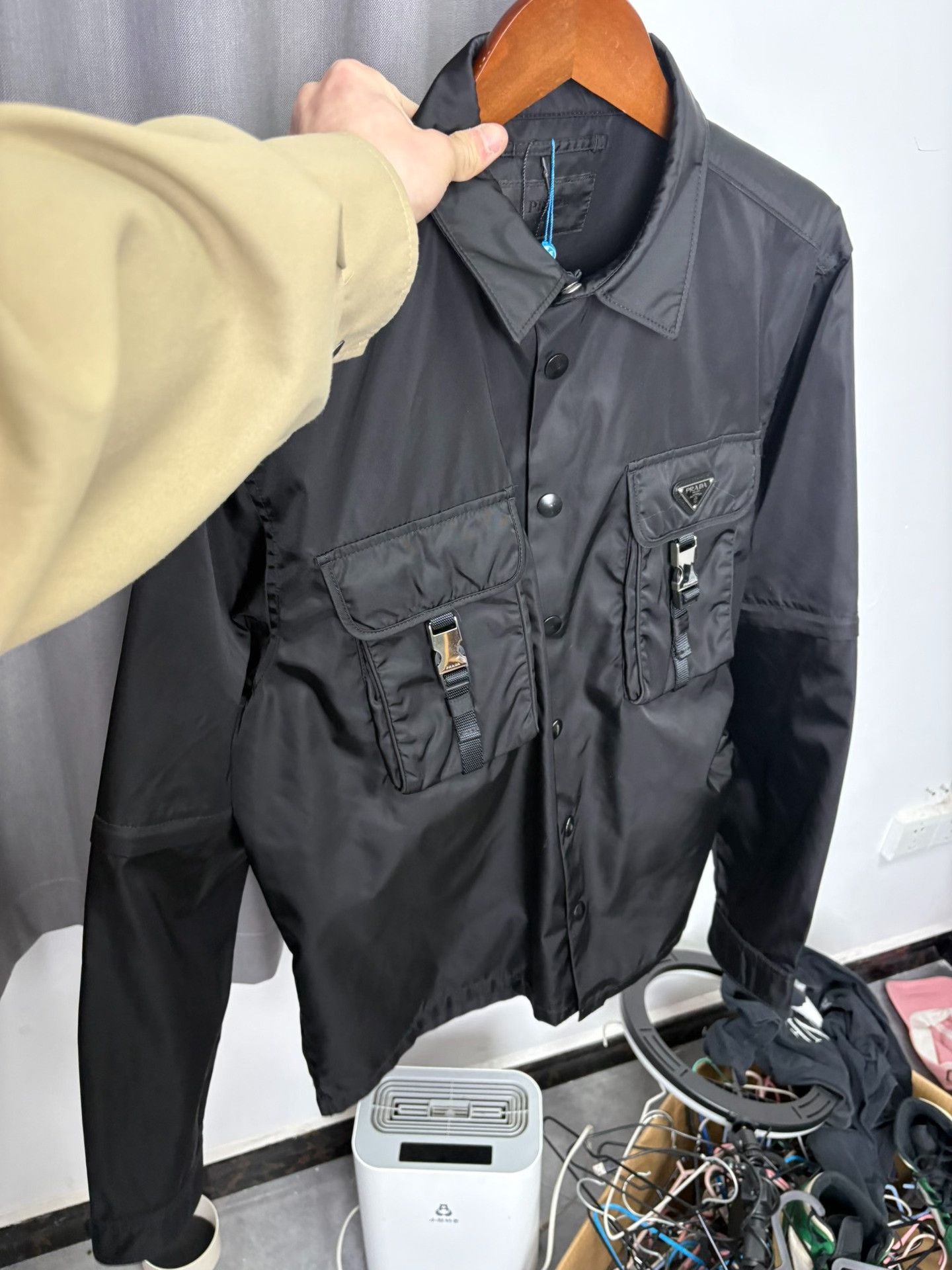 Prada Prada Metallic Black Light Jacket L Men Size US L / EU 52-54 / 3 - 5 Thumbnail