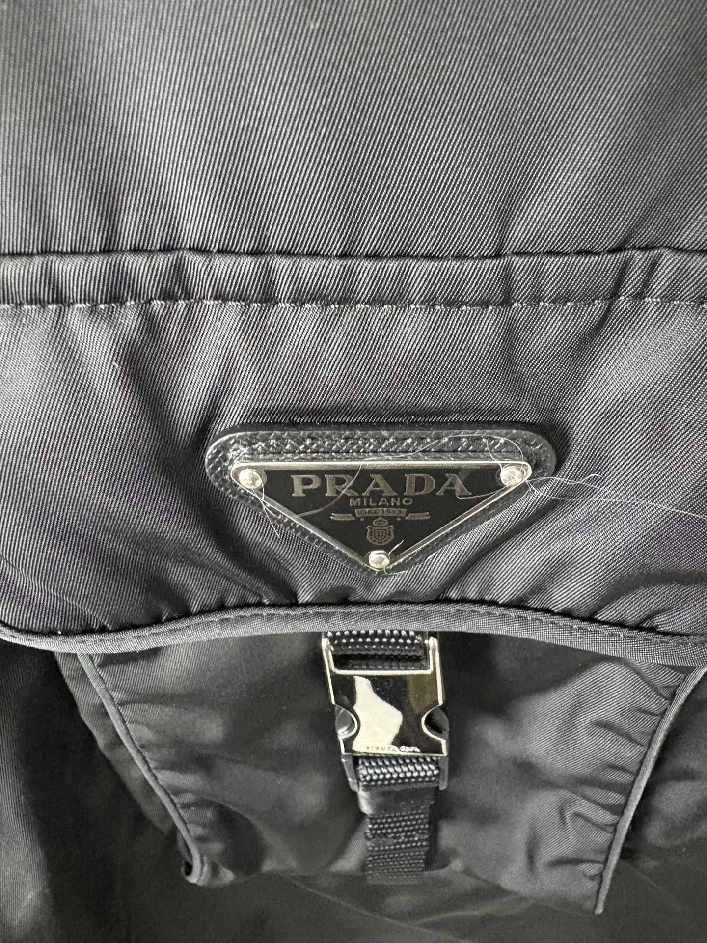 Prada Prada Metallic Black Light Jacket L Men Size US L / EU 52-54 / 3 - 3 Thumbnail