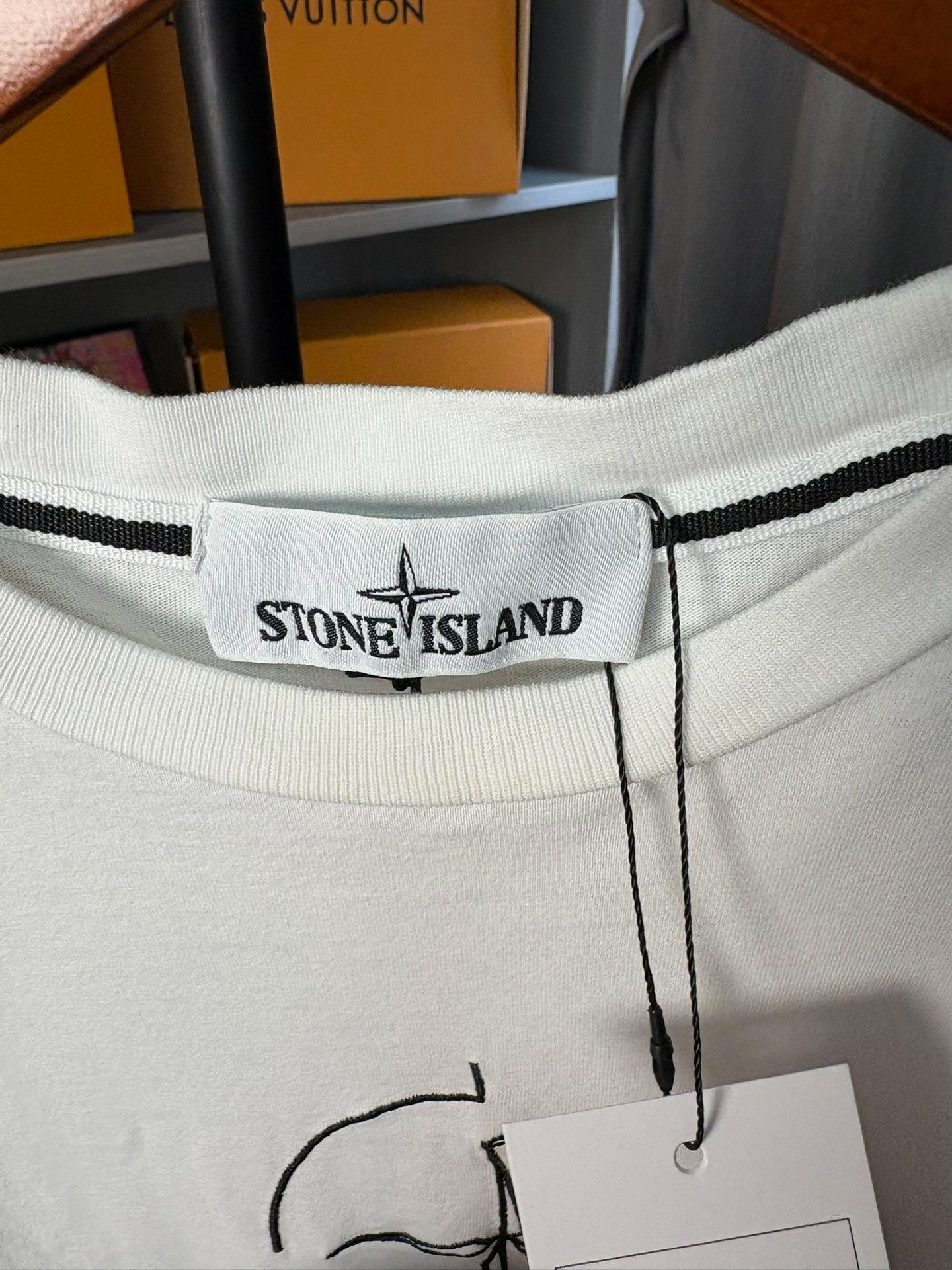 Stone Island Stone Island White T-Shirt M Men Size US M / EU 48-50 / 2 - 3 Thumbnail