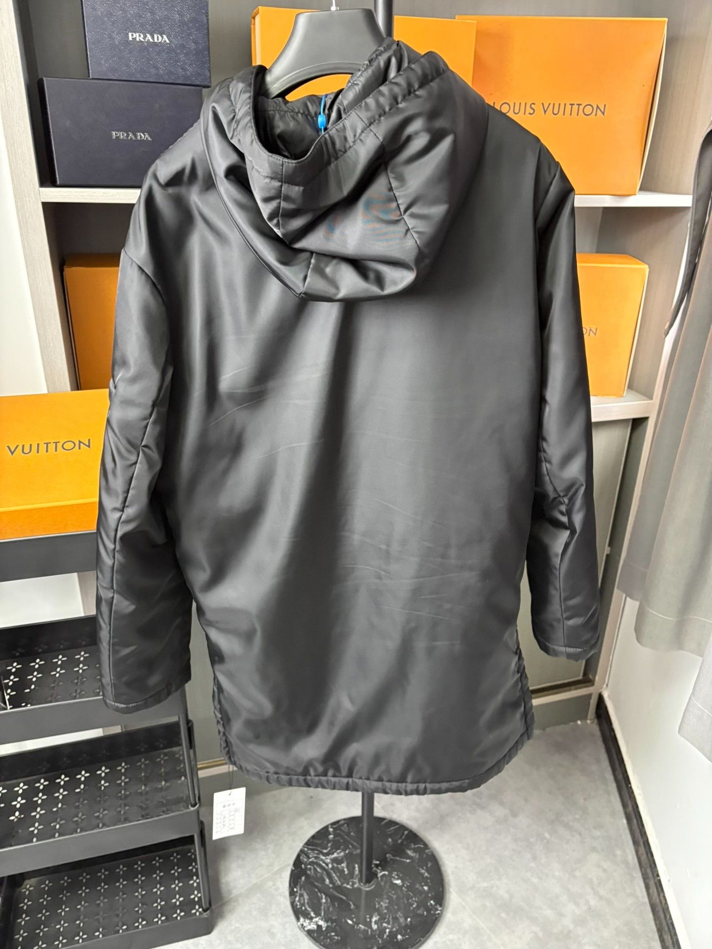 Prada Prada Down Black Heavy Coat XL Men Size US XL / EU 56 / 4 - 4 Thumbnail