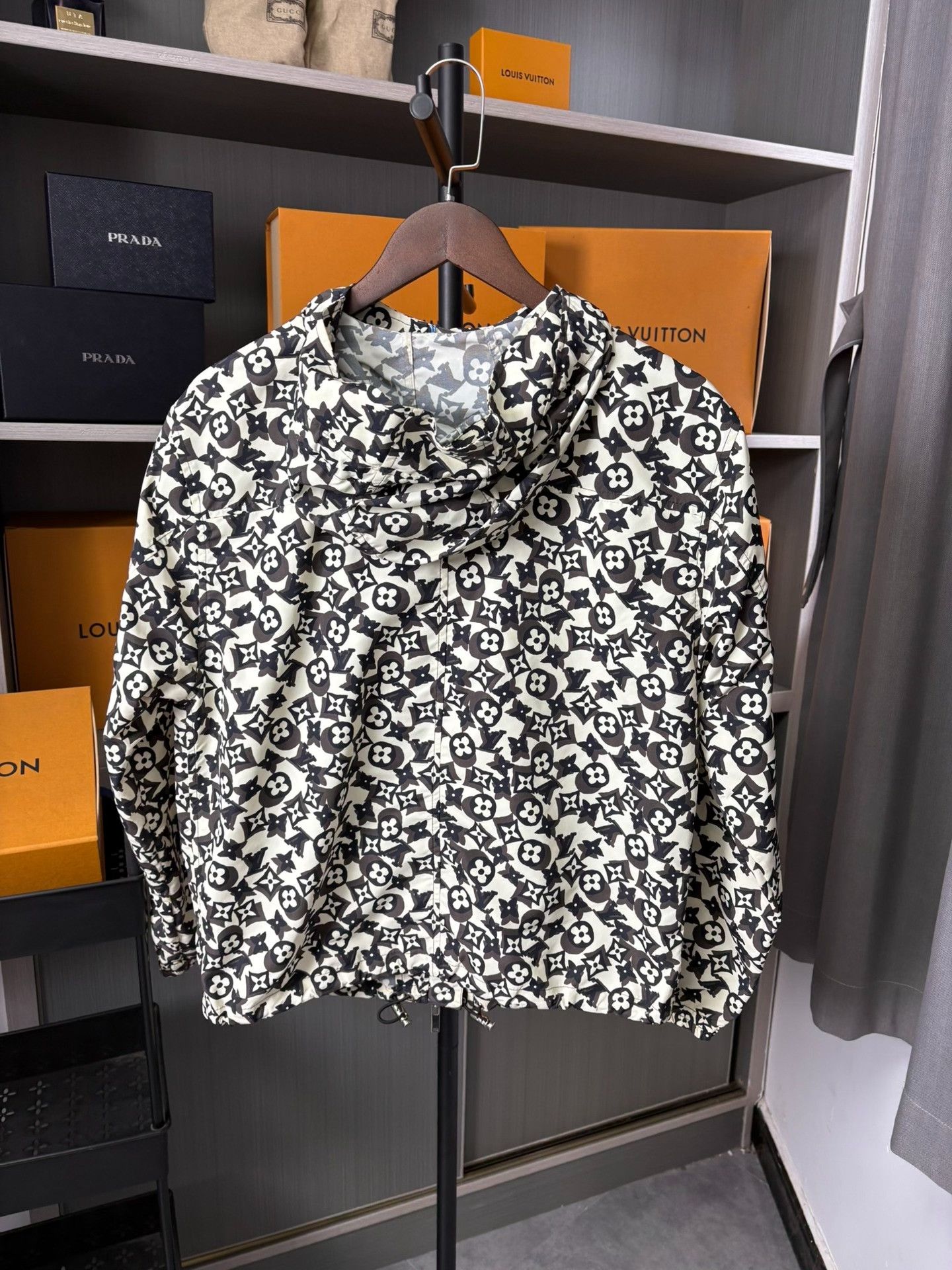 Louis Vuitton Louis Vuitton Retro Light Jacket 34 Men Size US XS / EU 42 / 0 - 3 Thumbnail