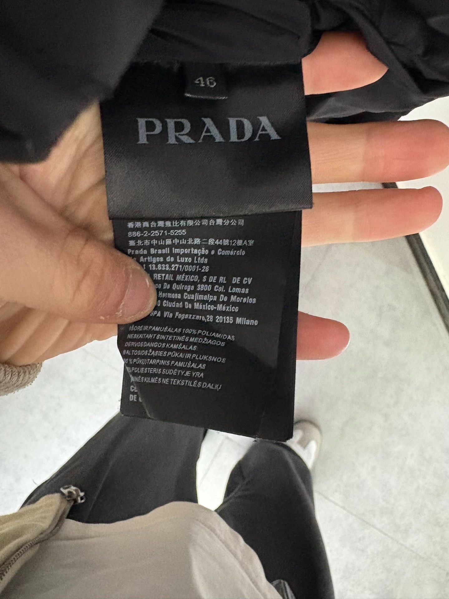 Prada Prada Down Black Heavy Coat 46 Men Size US L / EU 52-54 / 3 - 6 Thumbnail