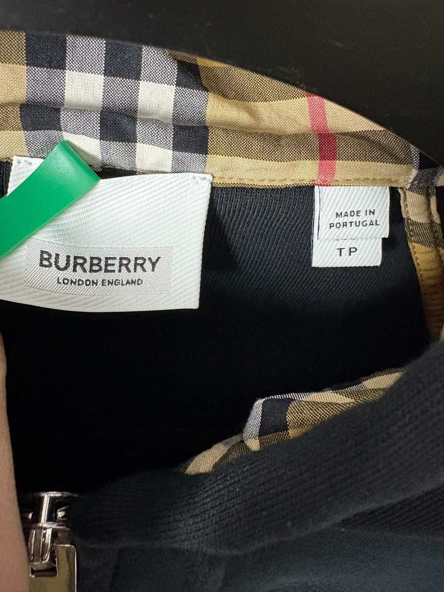 Burberry Burberry Black Hoodie XS Men Size US XS / EU 42 / 0 - 3 Thumbnail