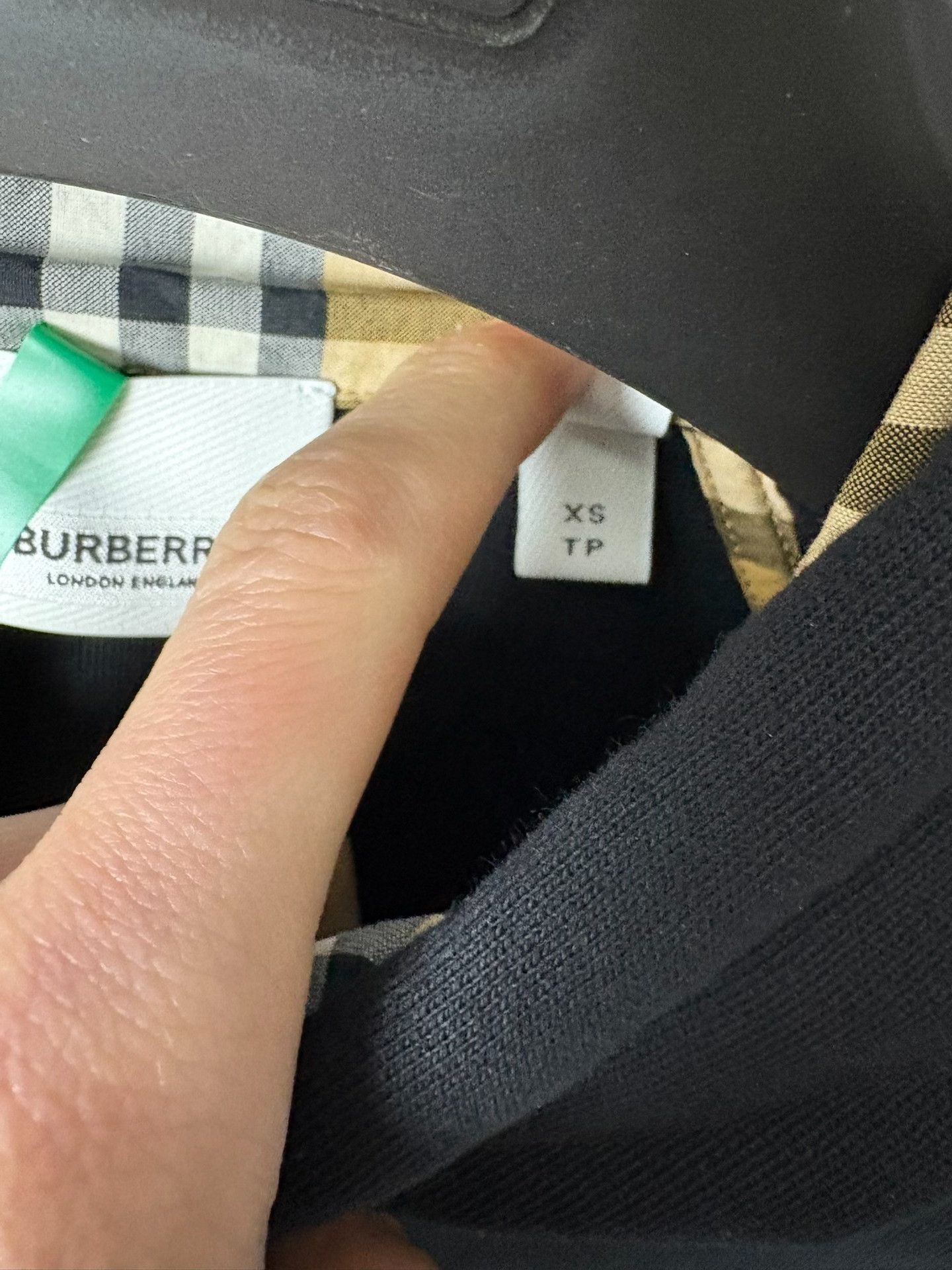 Burberry Burberry Black Hoodie XS Men Size US XS / EU 42 / 0 - 4 Thumbnail