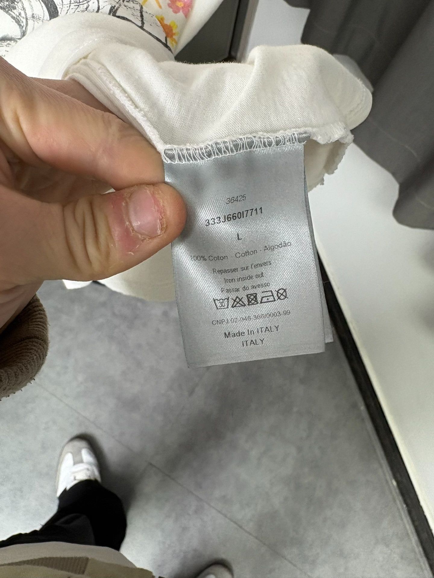 Dior Dior White T-Shirt L Men Size US L / EU 52-54 / 3 - 3 Thumbnail